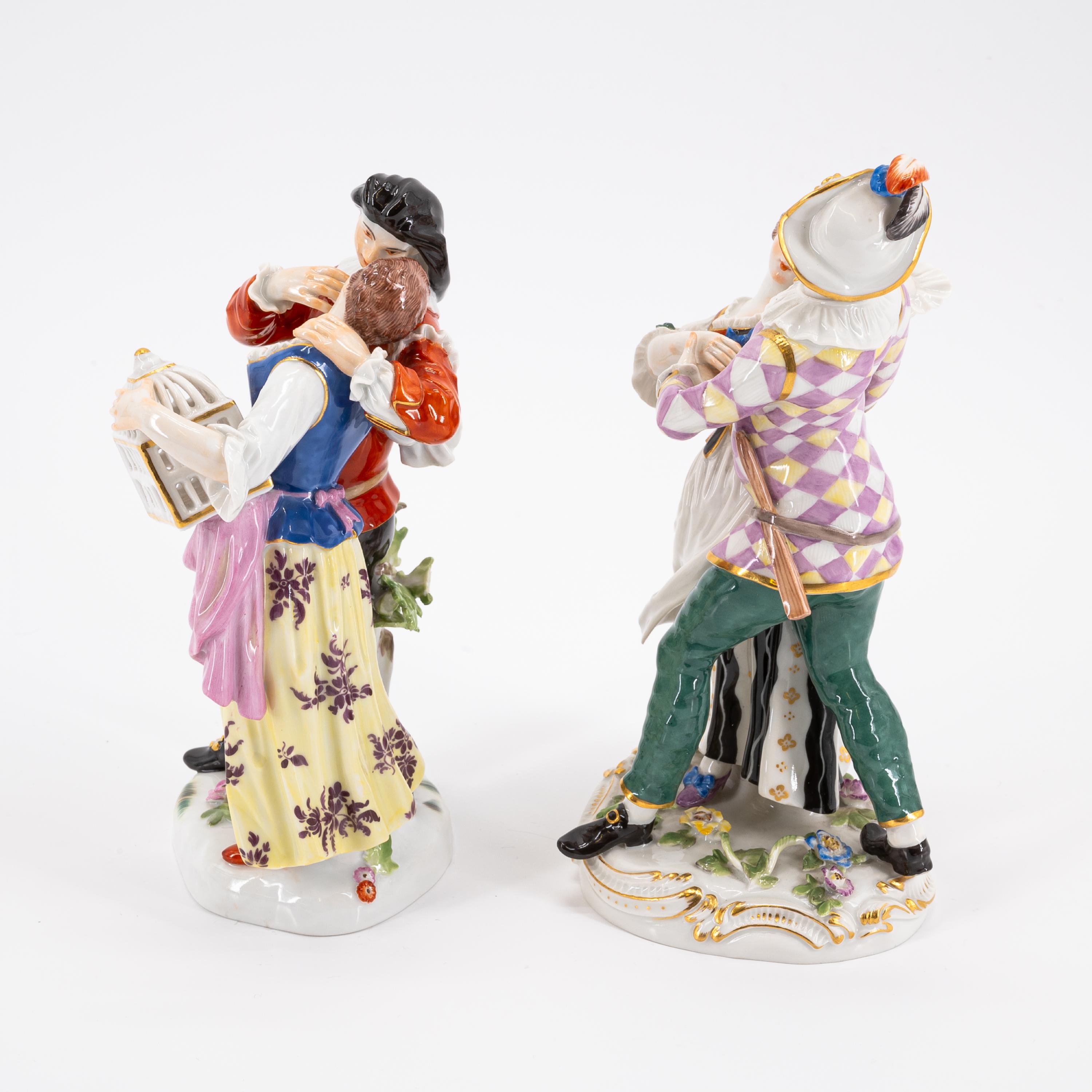 FOUR LARGE PORCELAIN COUPLES FROM THE COMMEDIA DELL'ARTE - Image 2 of 9