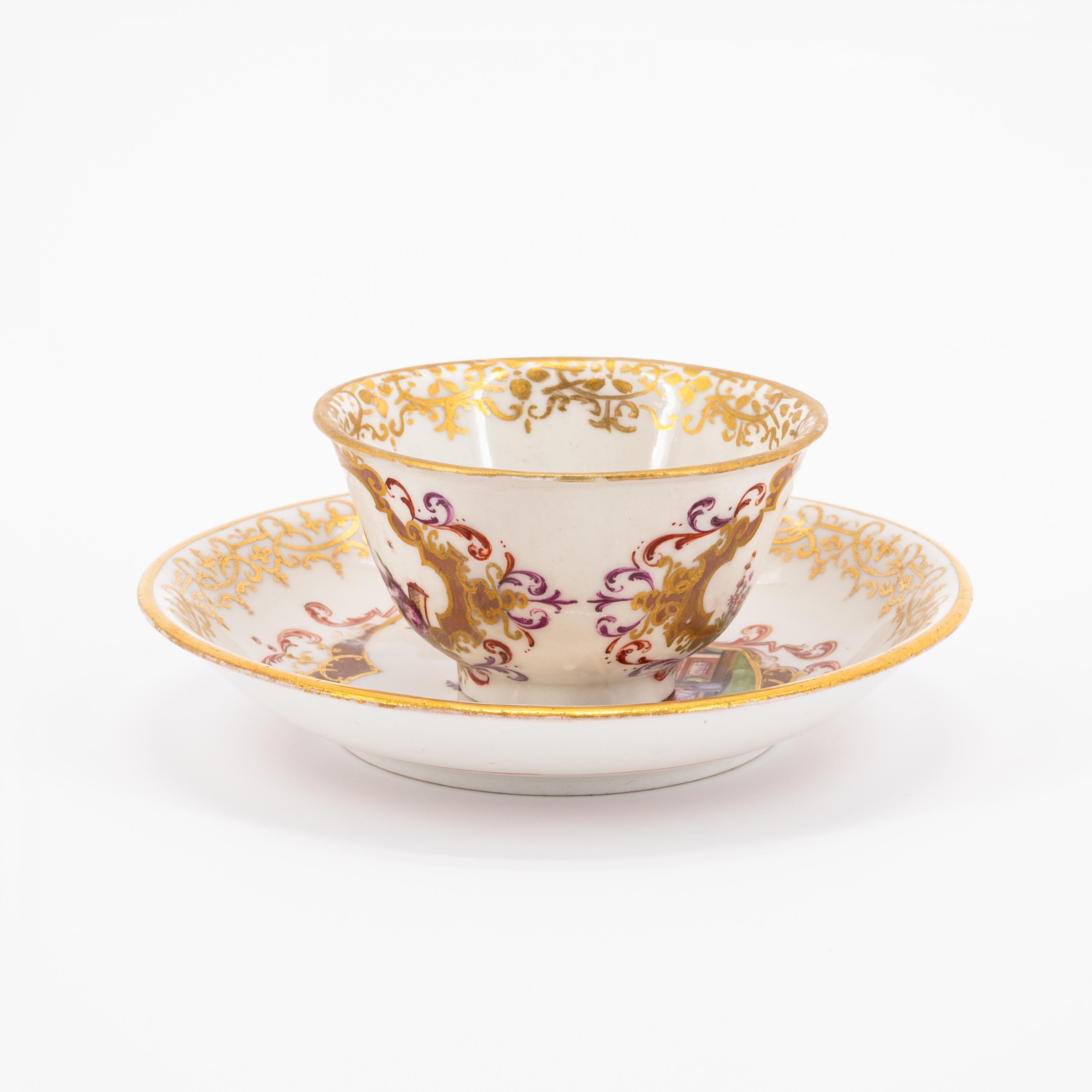 TWO PORCELAIN TEA BOWLS WITH SAUERES AND CHINOISERIES - Image 4 of 11