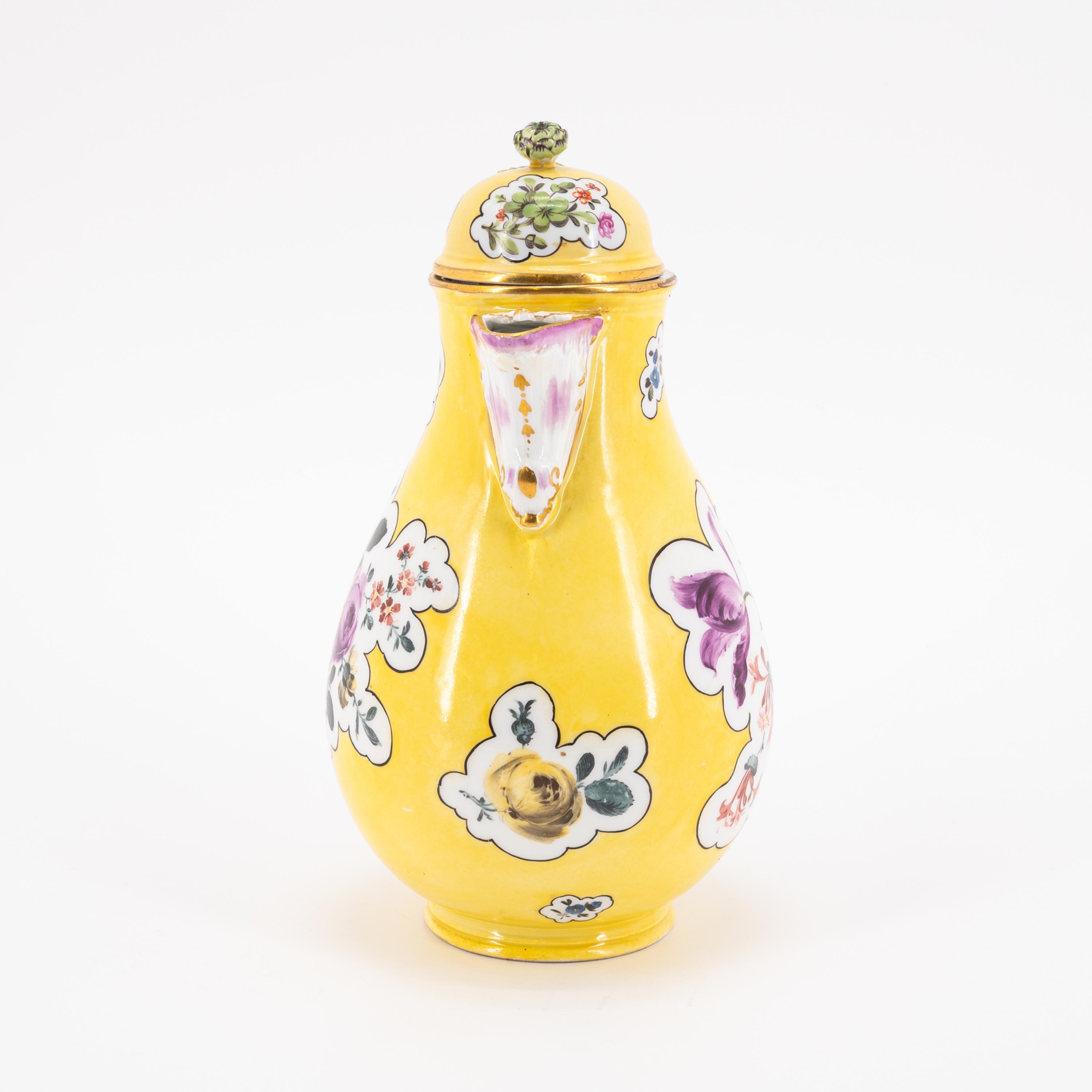 PORCELAIN COFFEE POT WITH YELLOW GROUND AND FLORAL PAINTING - Image 4 of 6
