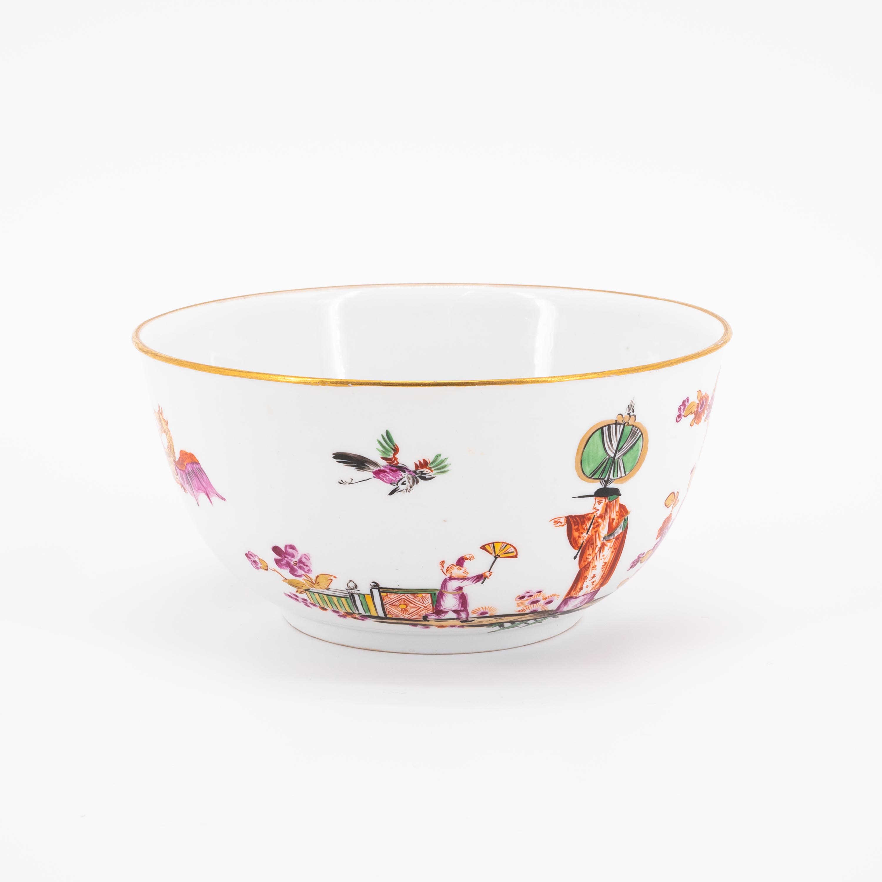 PORCELAIN SLOP BOWL WITH LATER CHINOSERIE DECOR - Image 4 of 7