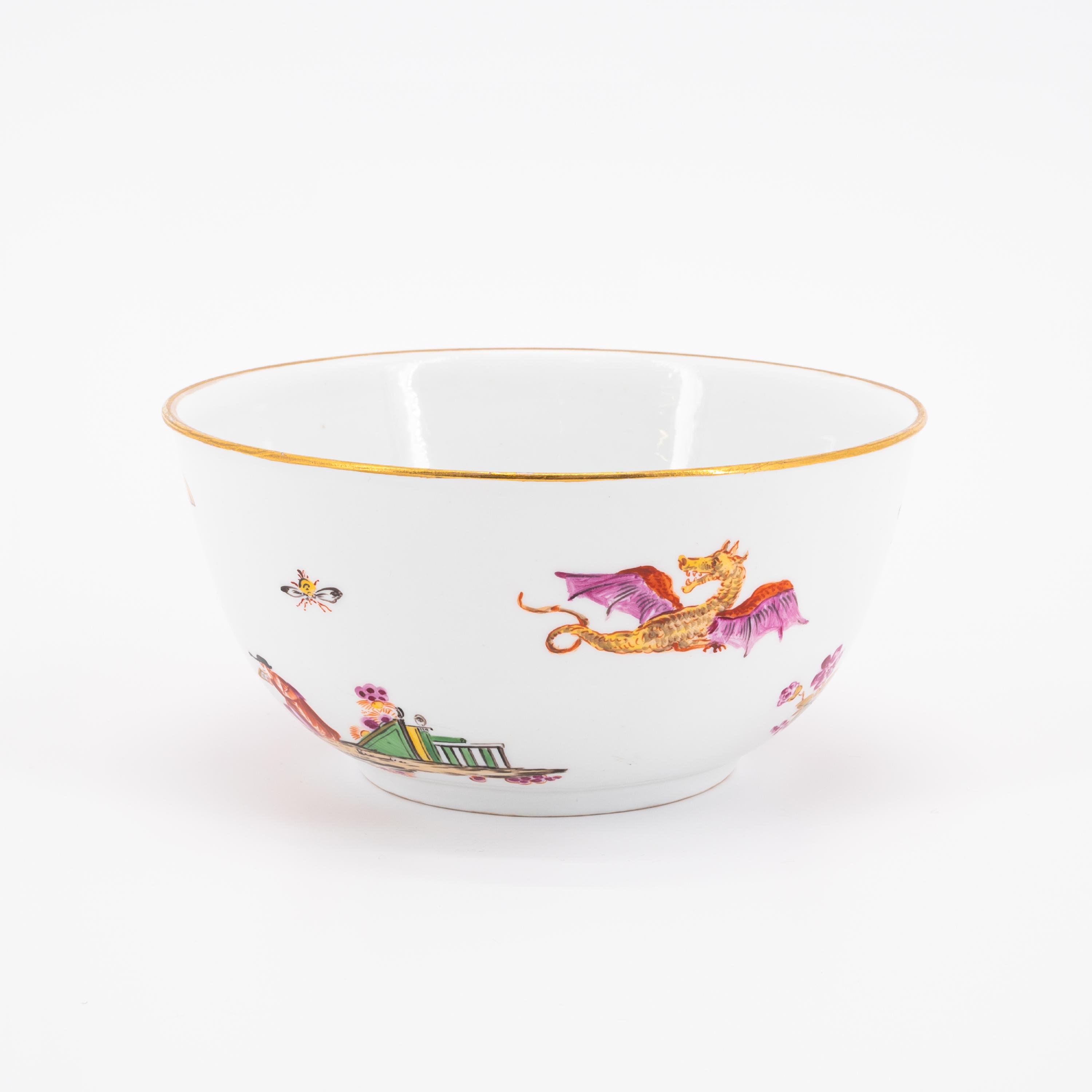 PORCELAIN BOWL WITH LARGE CHINESE - Image 3 of 7