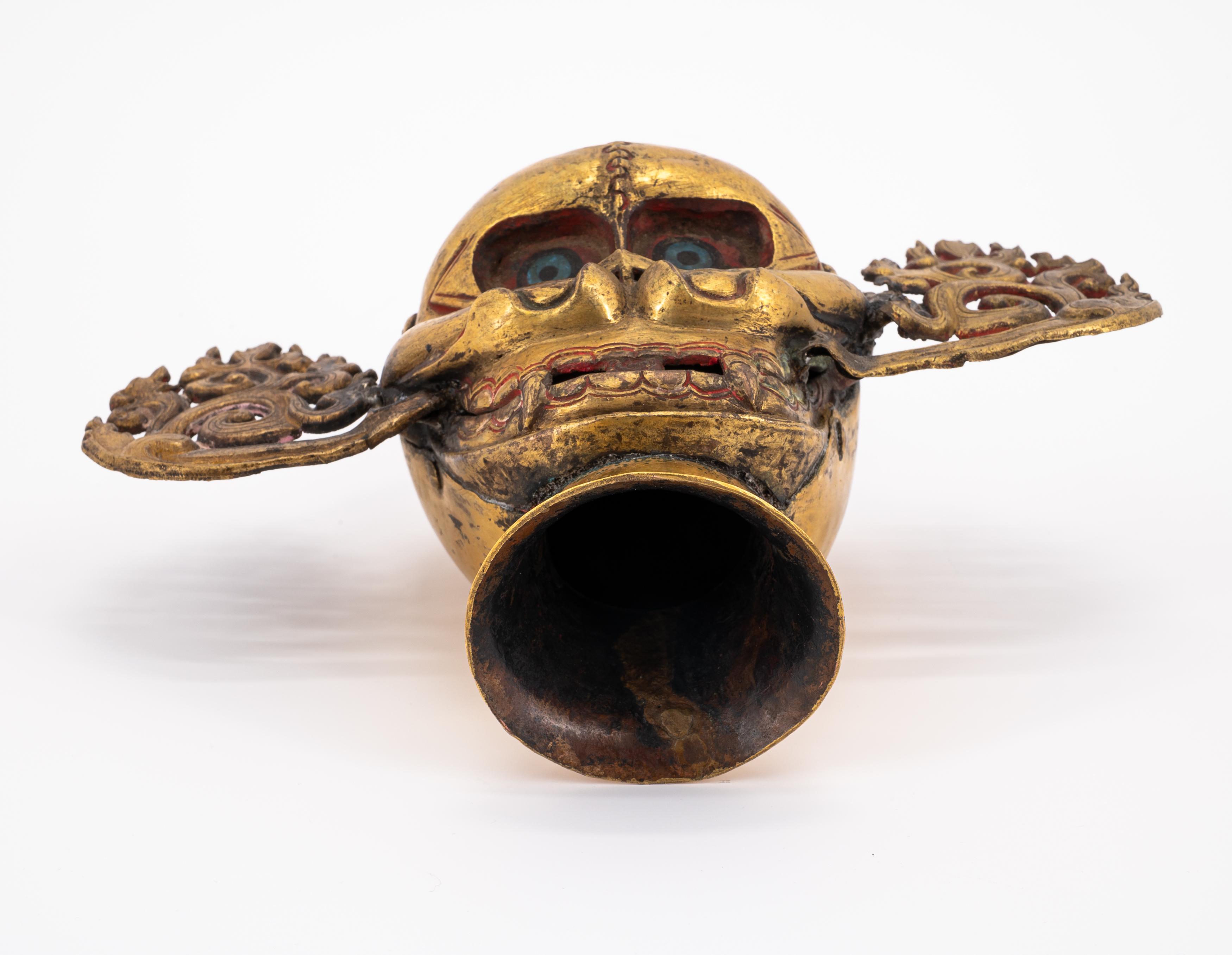 COPPER ROD- OR CROWN CENTREPIECE WITH SKULL AND FLAMES - Image 5 of 5