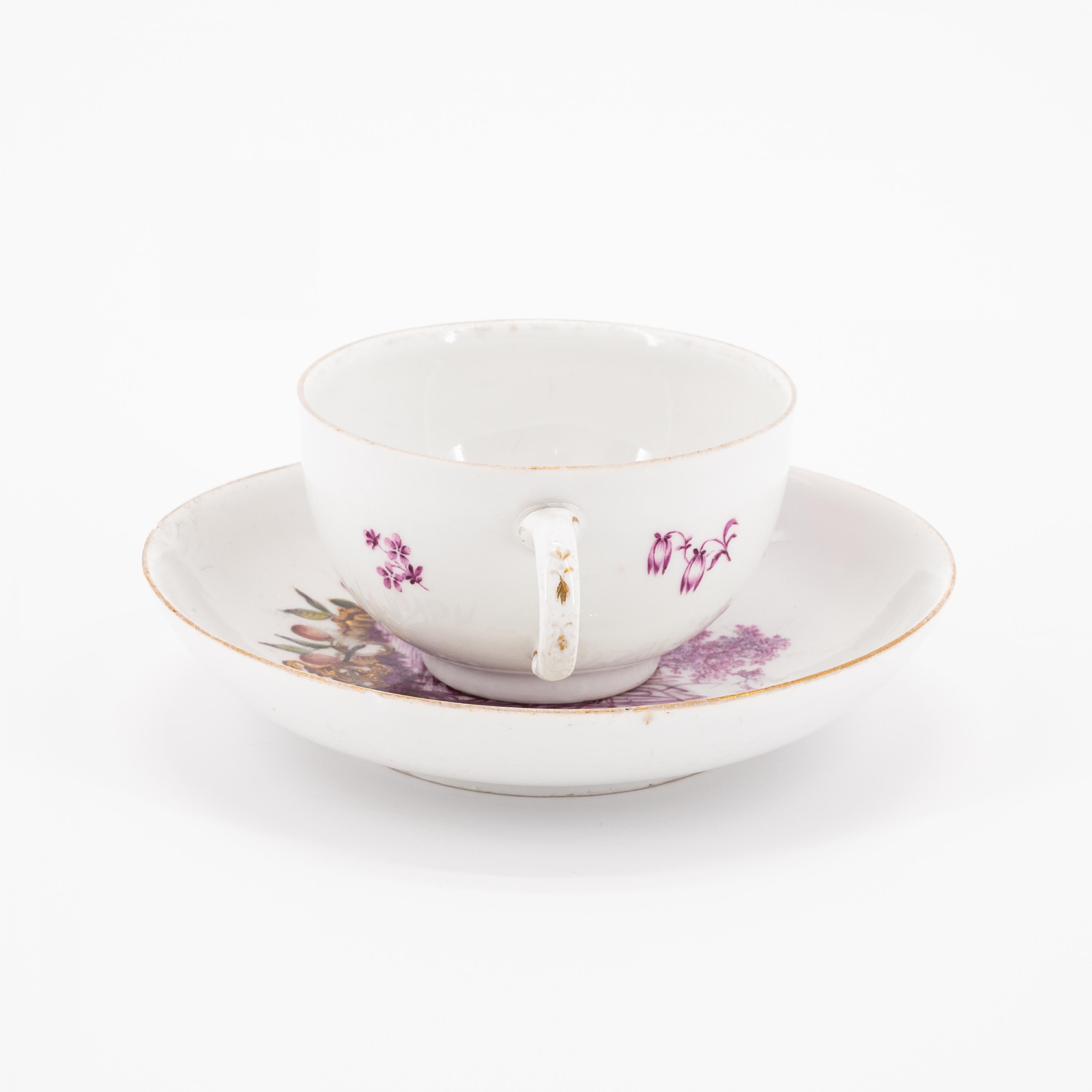 PORCELAIN CUP AND SAUCER WITH HUNTING SCENES IN PURPLE CAMAIEU - Image 2 of 6