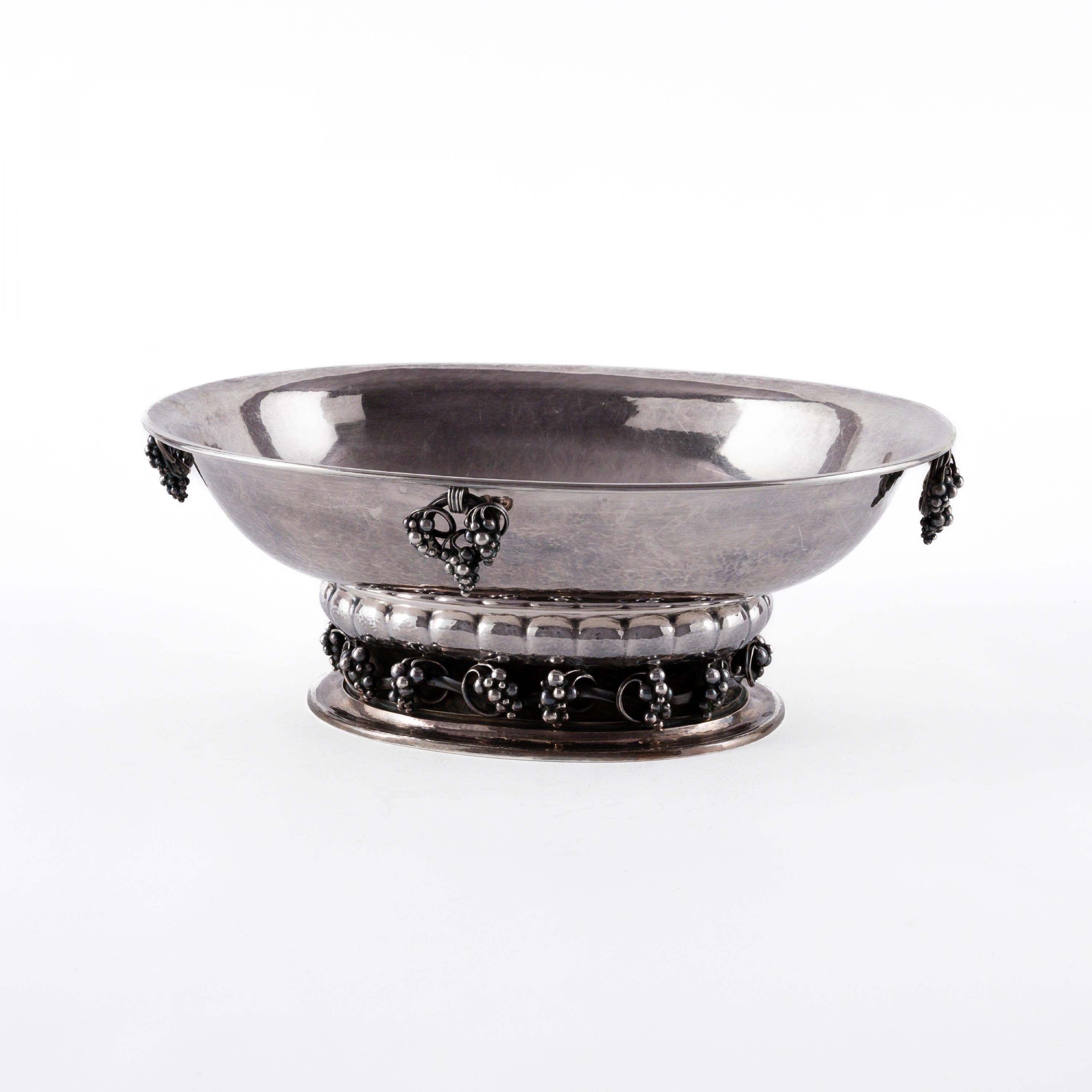 LARGE SILVER FOOTED BOWL WITH GRAPE DECOR - Image 2 of 7