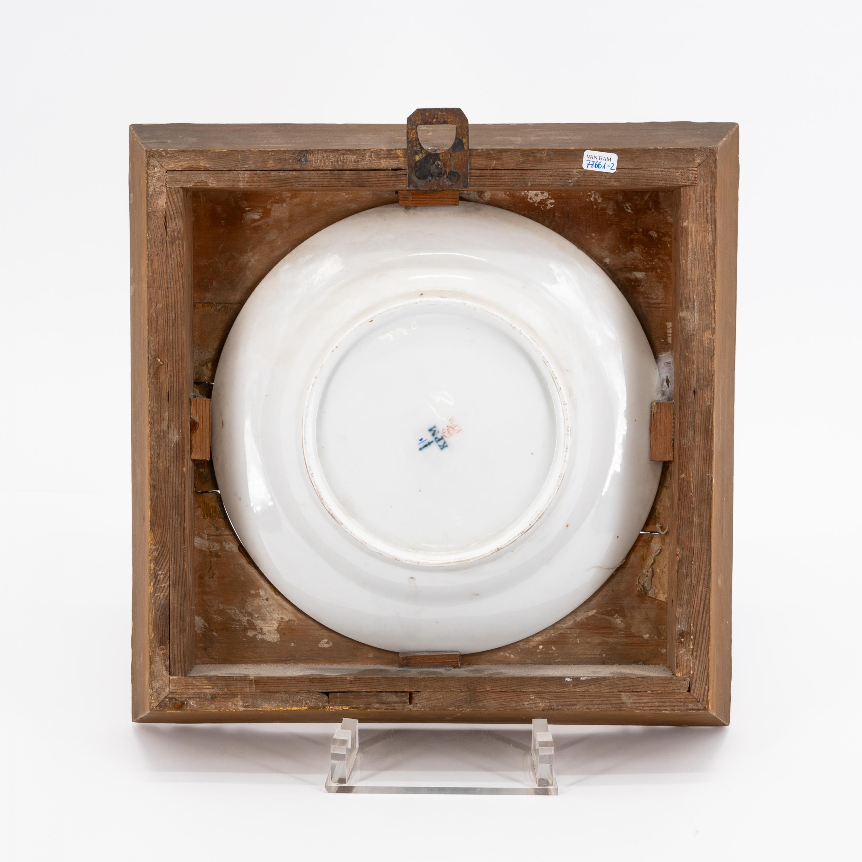 EXEPTIONAL SERIES OF TWELVE PORCELAIN PLATES WITH ROMANTIC VIEWS OF THE RHINE - Image 4 of 26