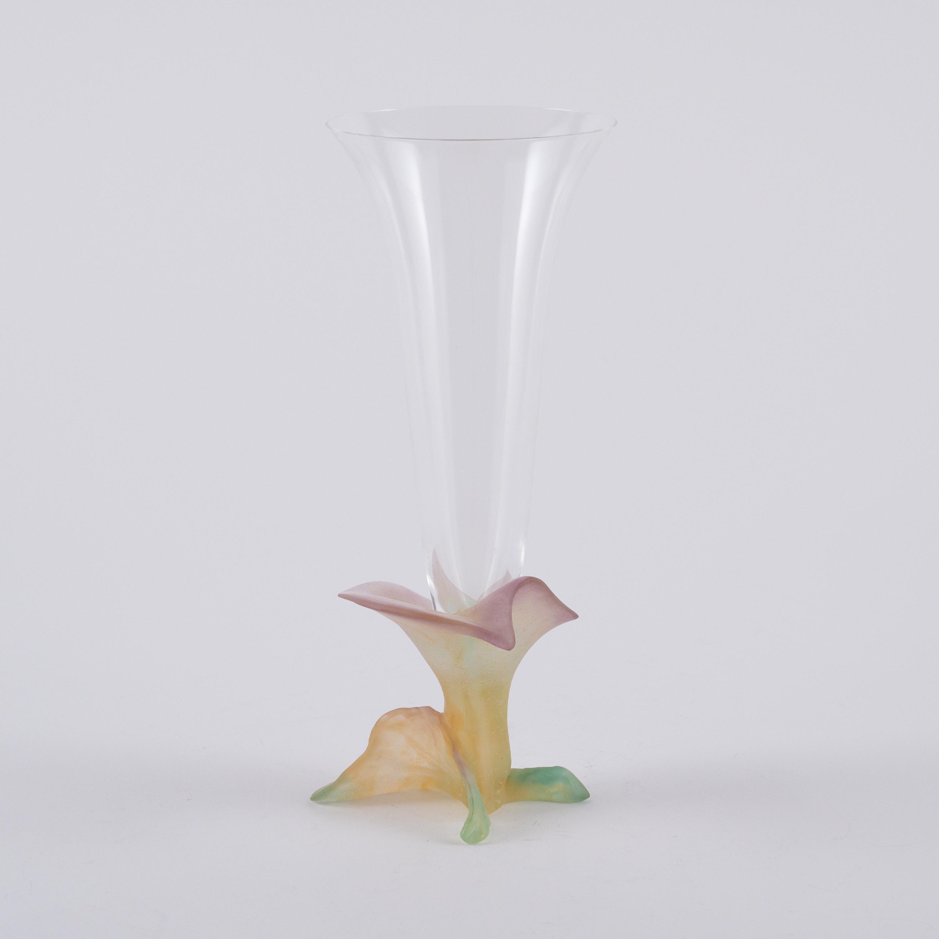 GLASS GOBLET WITH FLOWER BASE - Image 4 of 6