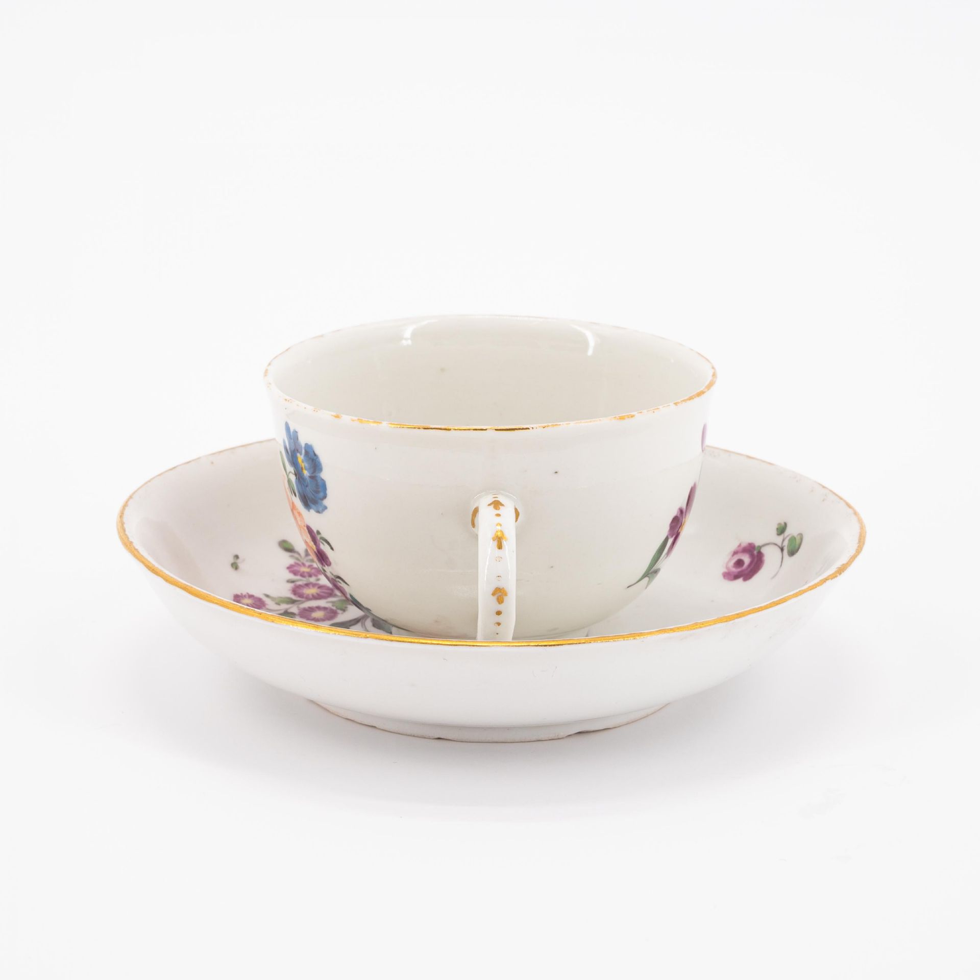 Teekanne mit Vogeldekor und Tasse mit Untertasse und Blumendekor - Bild 7 aus 11