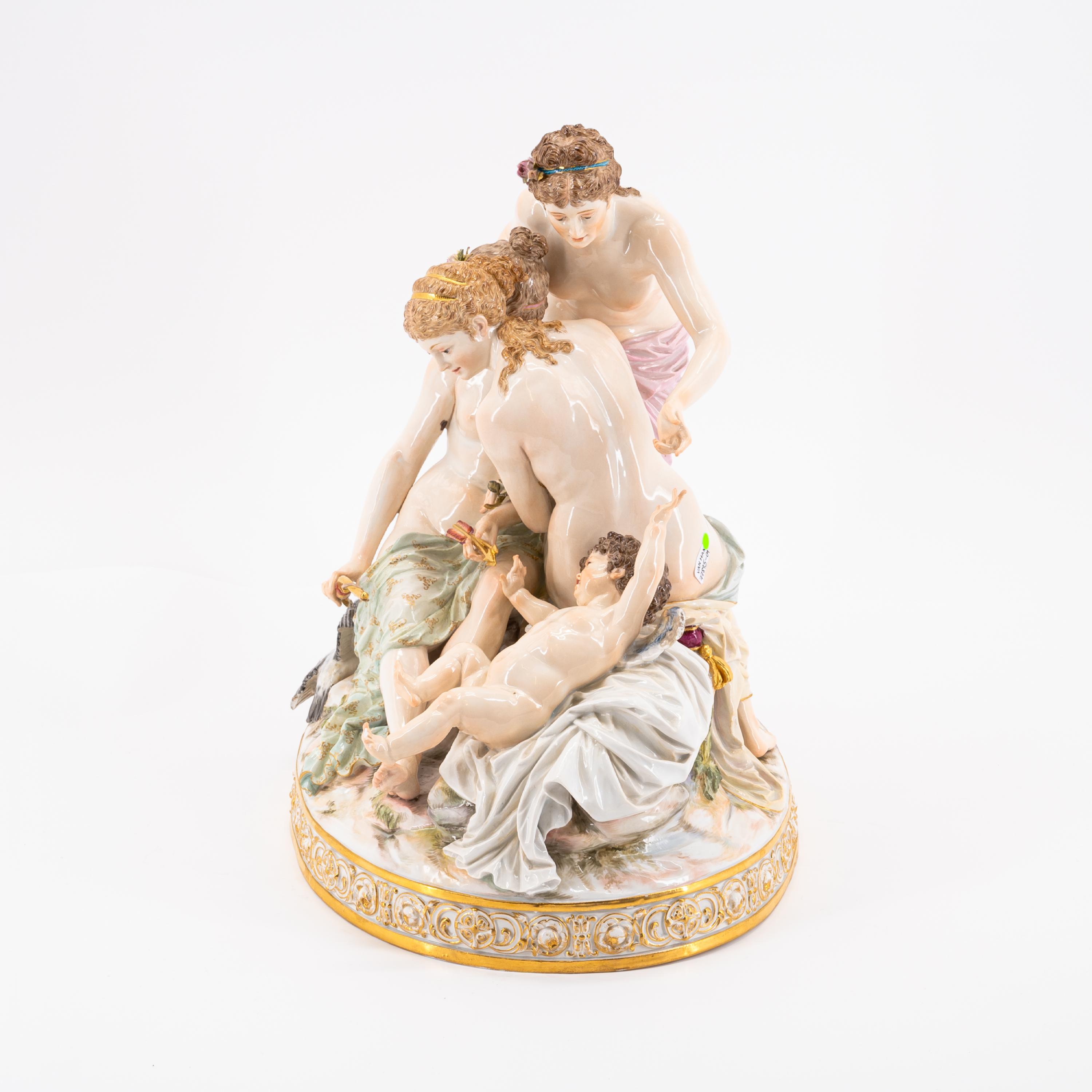 LARGE PORCELAIN GROUP 'THREE GRACES WITH CUPID' - Image 3 of 5