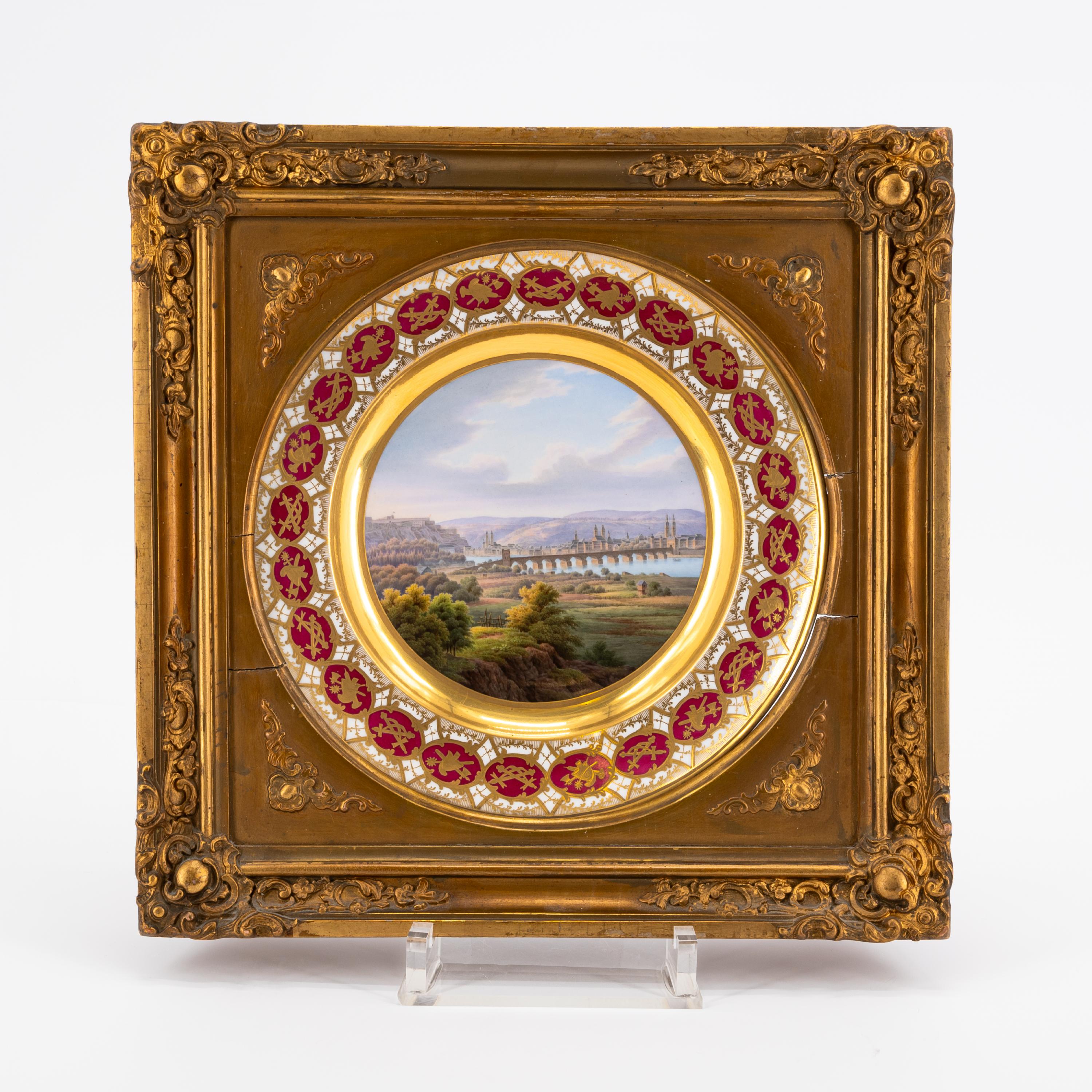EXEPTIONAL SERIES OF TWELVE PORCELAIN PLATES WITH ROMANTIC VIEWS OF THE RHINE - Image 3 of 26