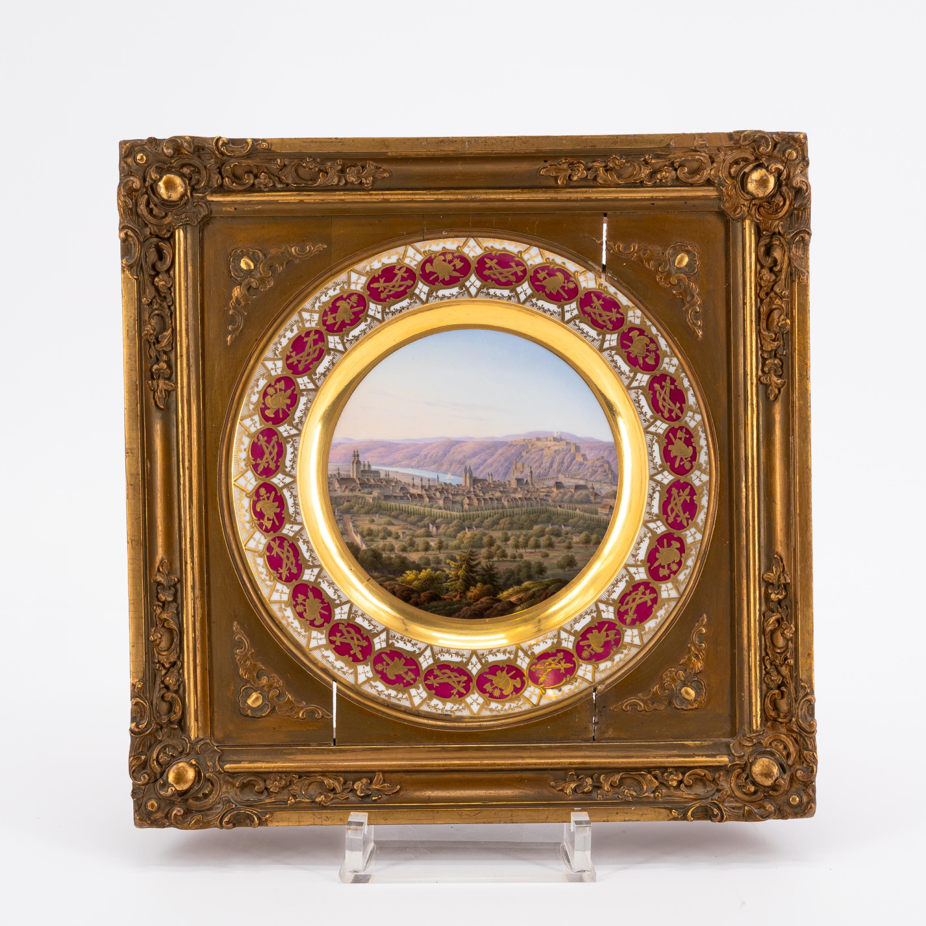 EXEPTIONAL SERIES OF TWELVE PORCELAIN PLATES WITH ROMANTIC VIEWS OF THE RHINE - Image 23 of 26