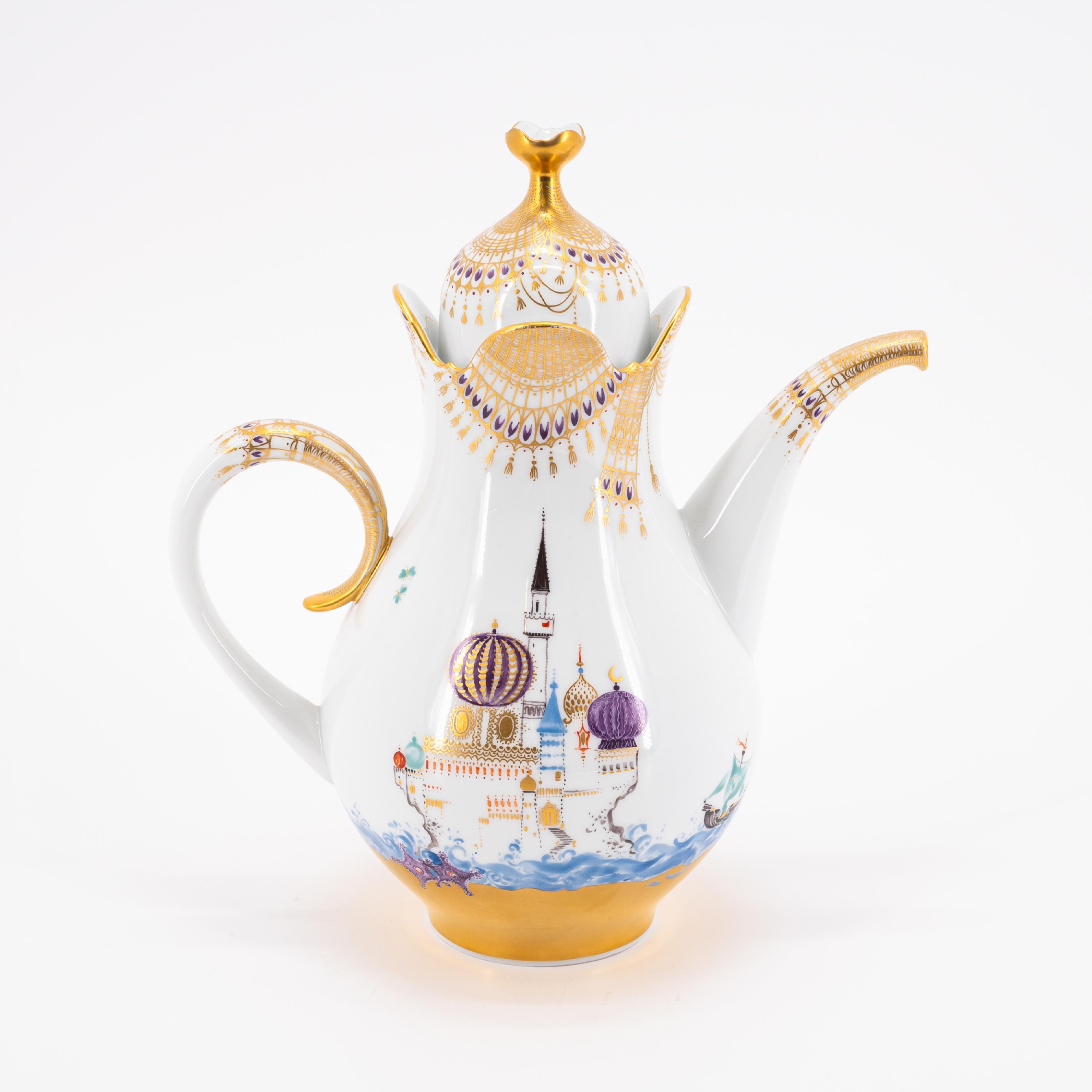 LARGE PORCELAIN COFFEE SERVICE WITH '1001 NIGHTS' DECOR FOR 12 PEOPLE - Image 3 of 19