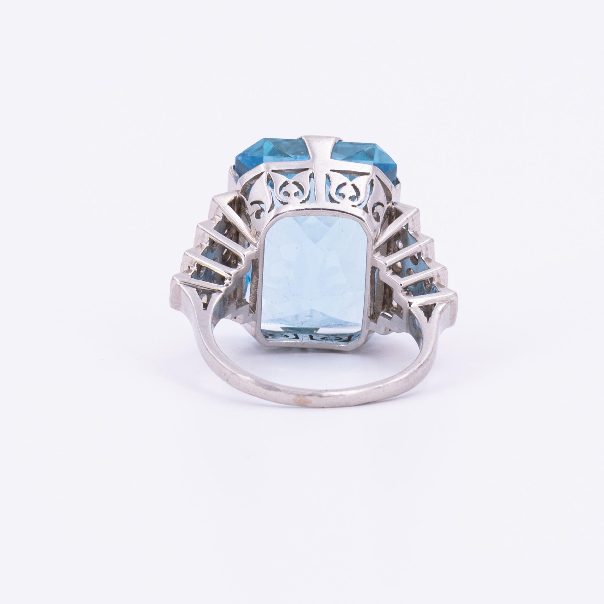 Aquamarine-Diamond-Ring - Image 3 of 4