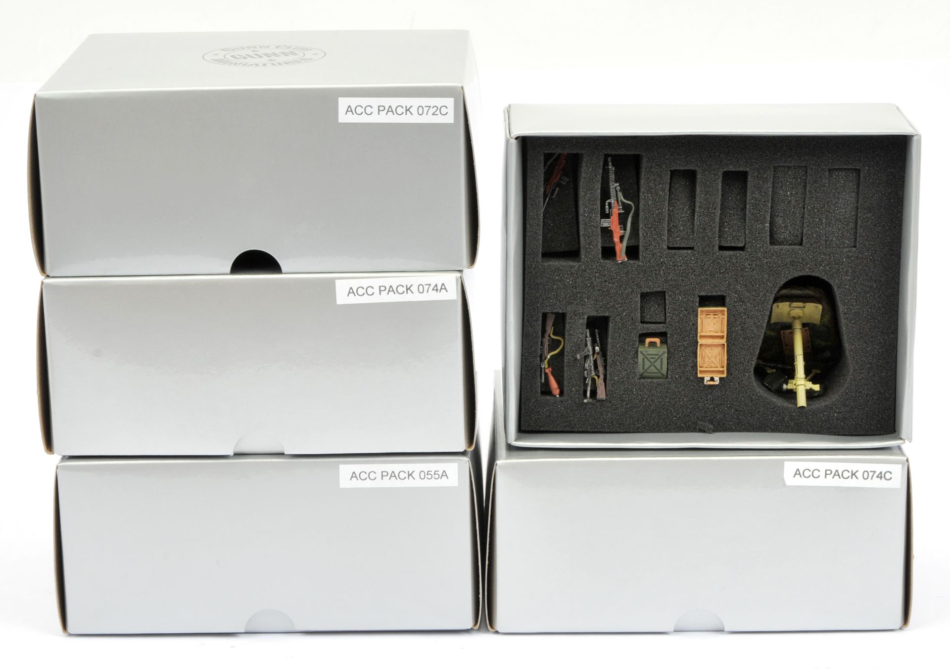 Thomas Gunn Limited Edition Miniatures - WW2  Diorama Accessories Series