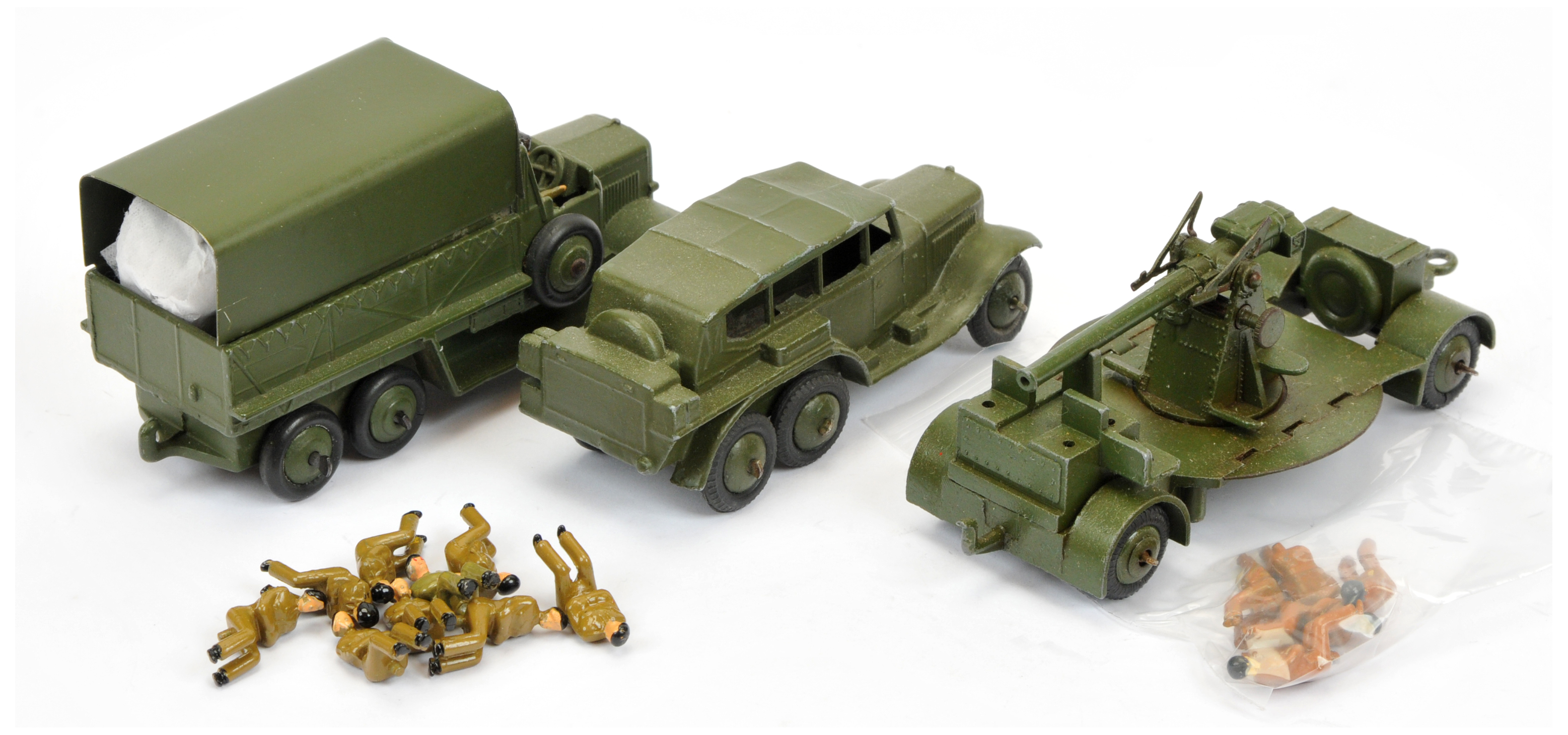 Dinky Toys Military Group To Include 151B 6-Wheeled wagon - Green body including metal tilt and s... - Image 2 of 2