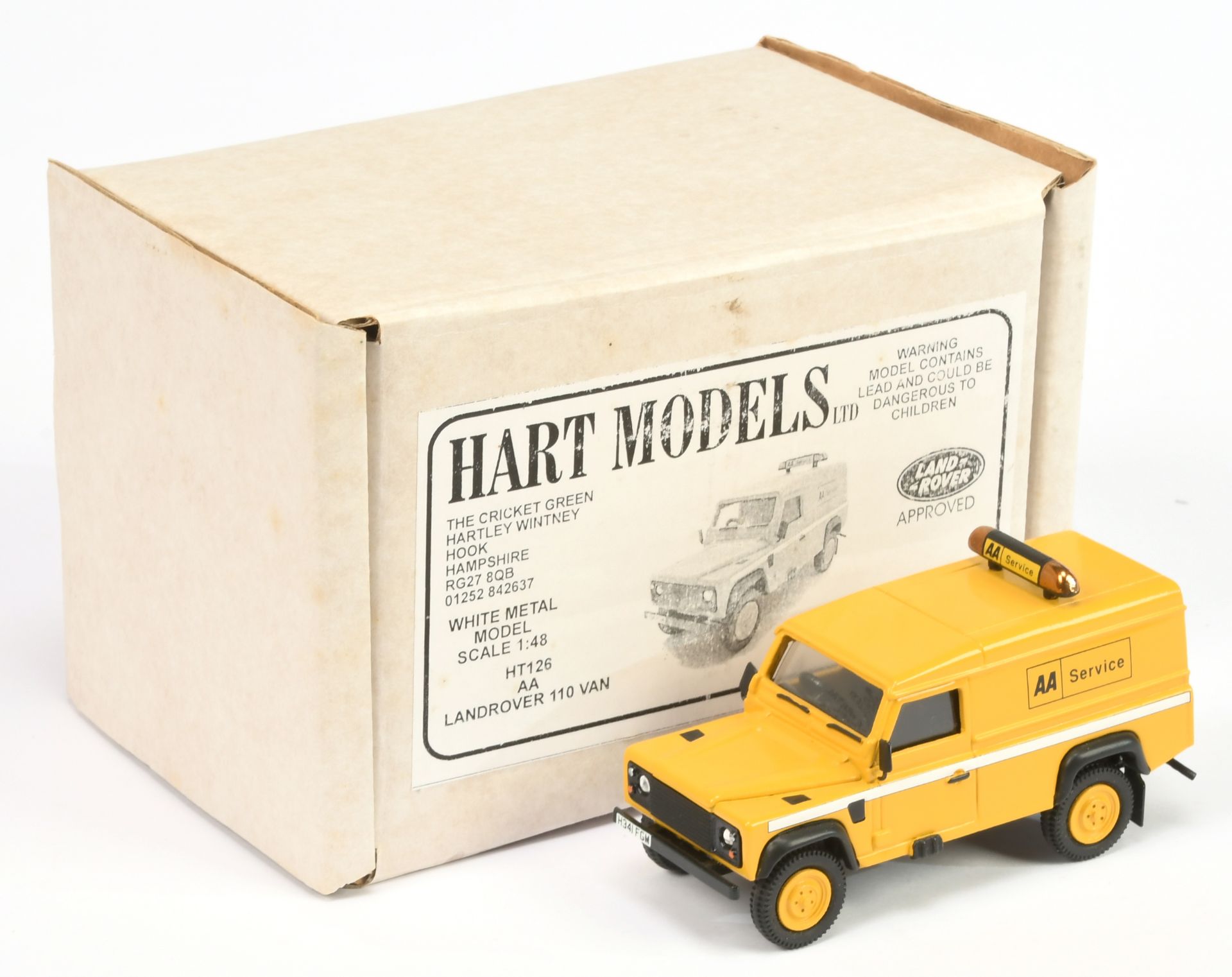 HartSmith HT126 Land Rover AA Old Combi 110 - 1:48th scale, yellow, white, roof bar mount light f...