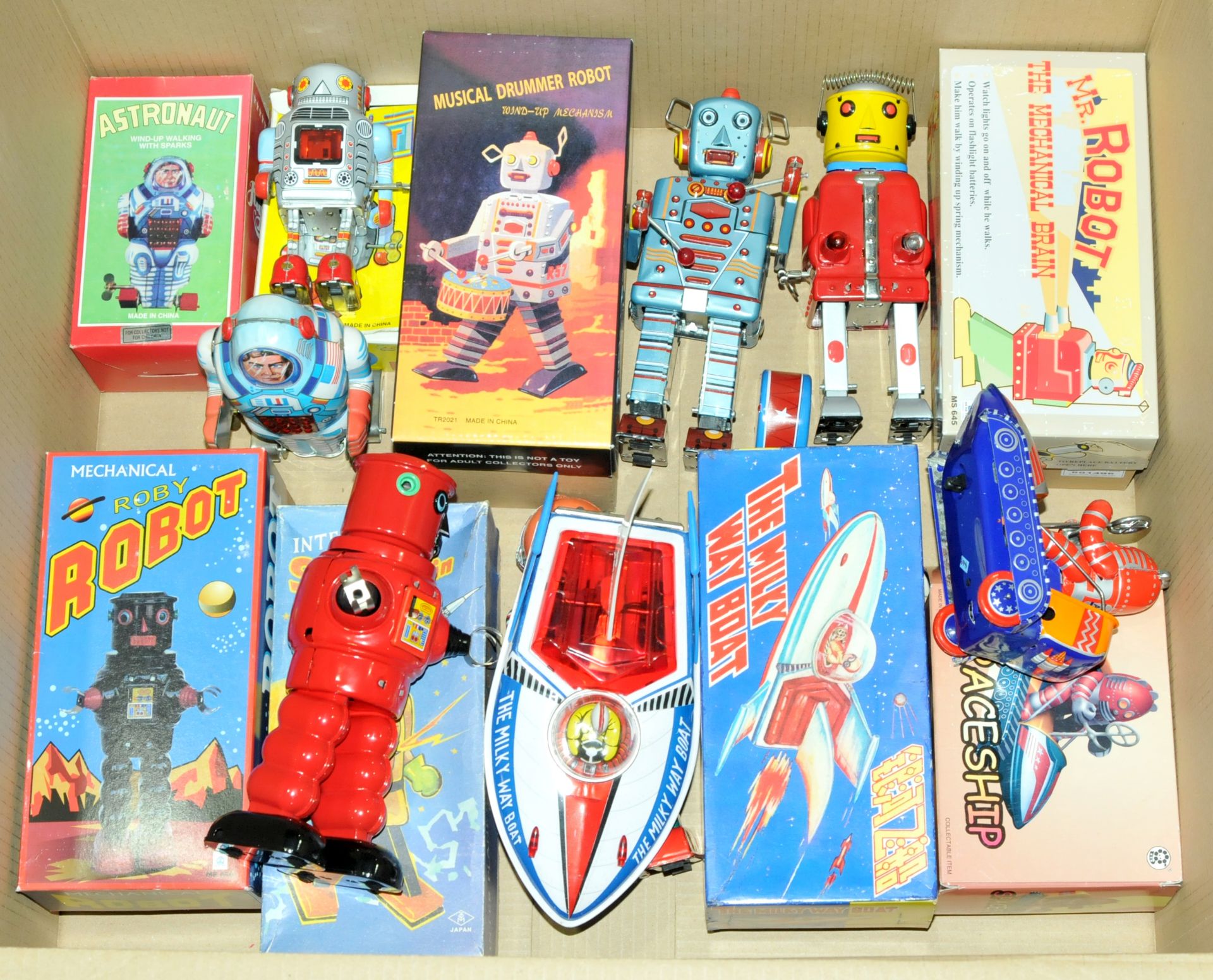 Tinplate Robots and Space Vehicles
