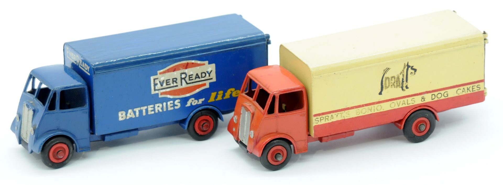 Dinky an unboxed pair of Guy Vans (Type 1 & 2) "Ever Ready" & "Spratts"