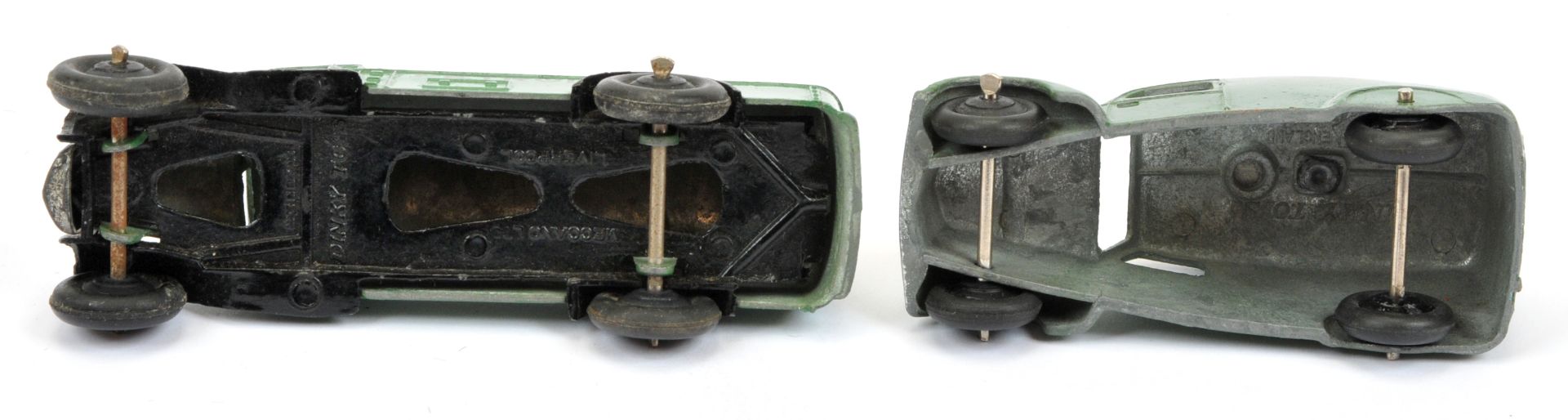 Dinky an unboxed pair comprising of 25D (type 2) Tanker "Petrol" & 34C (Type 3) Loudspeaker Van - Image 2 of 5