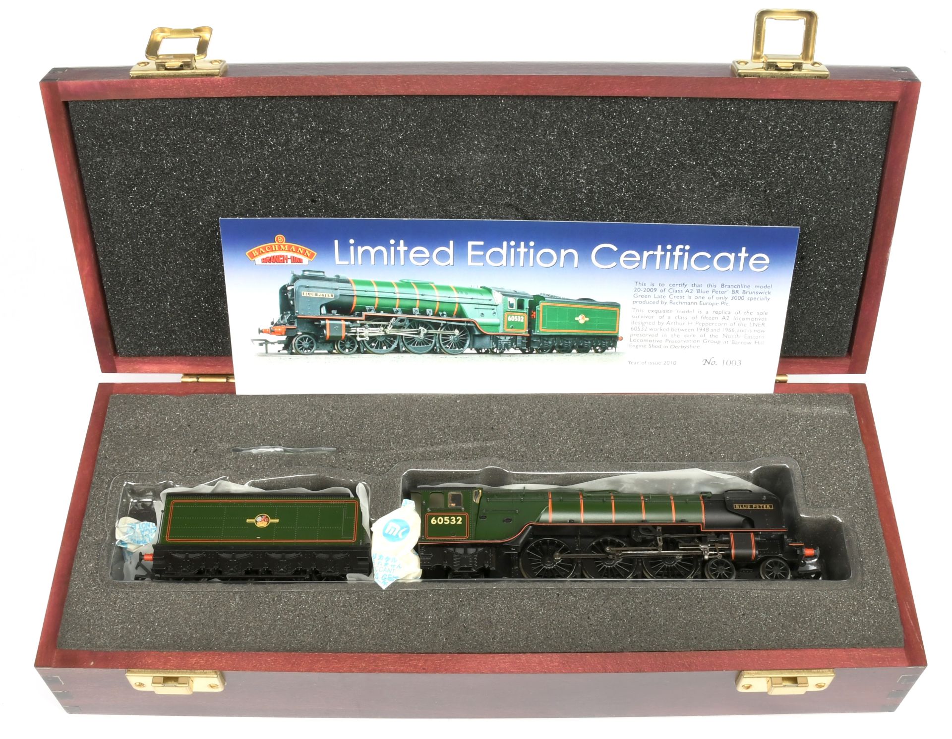 Bachmann 00 Gauge Ref 20-2009 Limited Edition 4-6-2 Loco and Tender BR green A2 Class "Blue Peter"