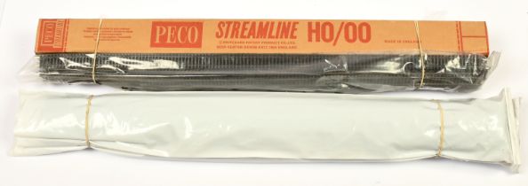 Peco Streamline 00 Gauge large Quantity of SL100 box track
