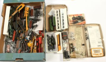 Hornby and other commercial manufacturers 00 Gauge mixed group of Locomotive mech,s, Bodies,