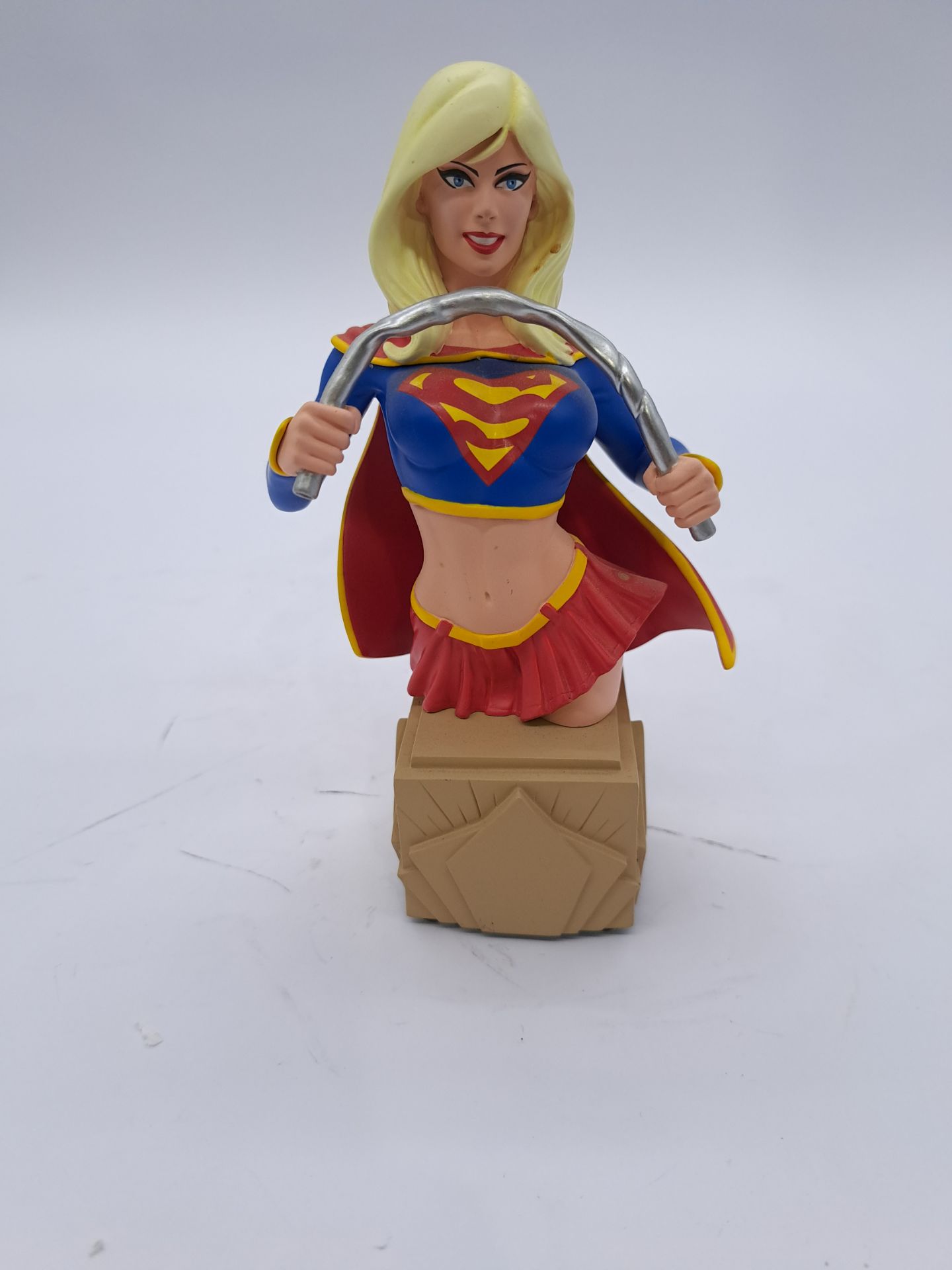 Women of the DC Universe Series 2 Supergirl Bust 1006 of 5000 by DC Direct