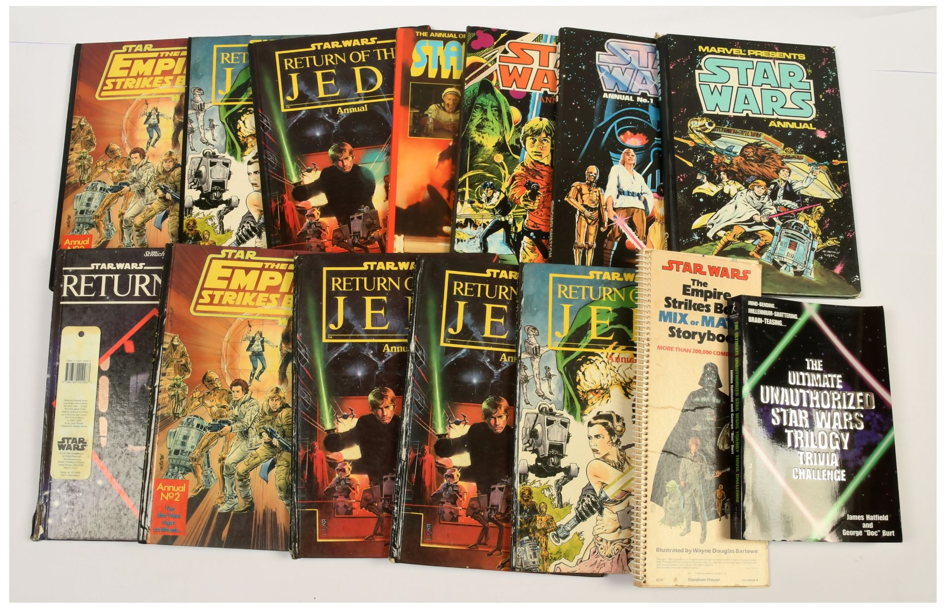 Large quantity of vintage Star Wars Annuals and Return of the Jedi Comics - Image 2 of 2