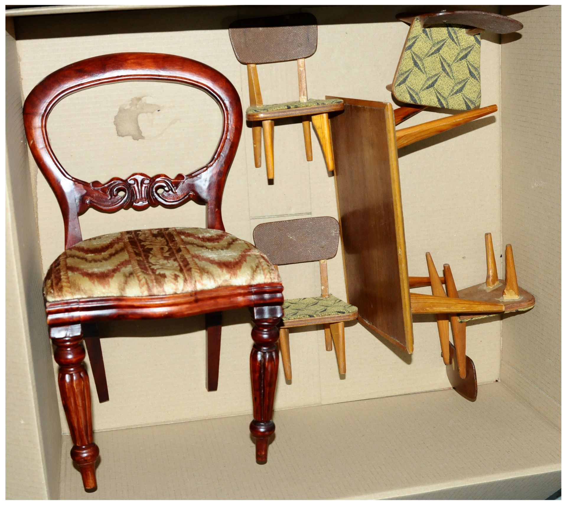 Larger scale wooden furniture, suitable for dolls and bears - Bild 3 aus 4