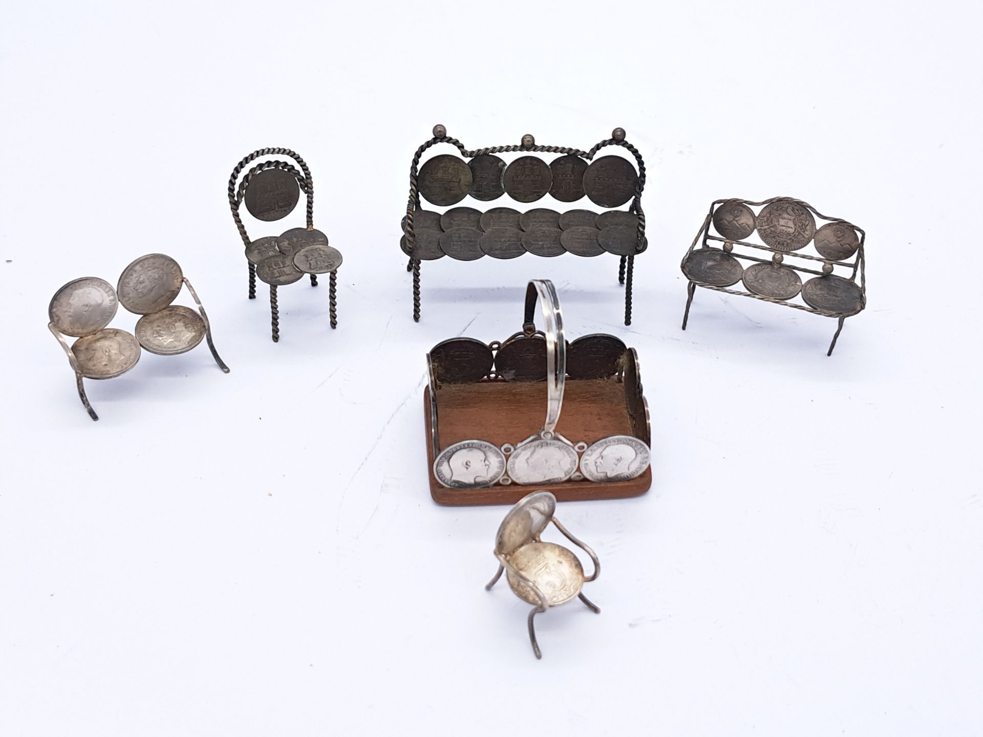 Quantity of doll's house miniatures, craftsman-made using coins - Image 4 of 4