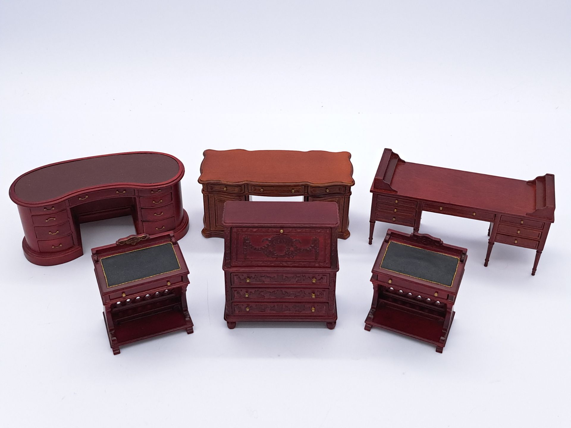 Fine dollhouse furniture including Bespaq - Image 2 of 3