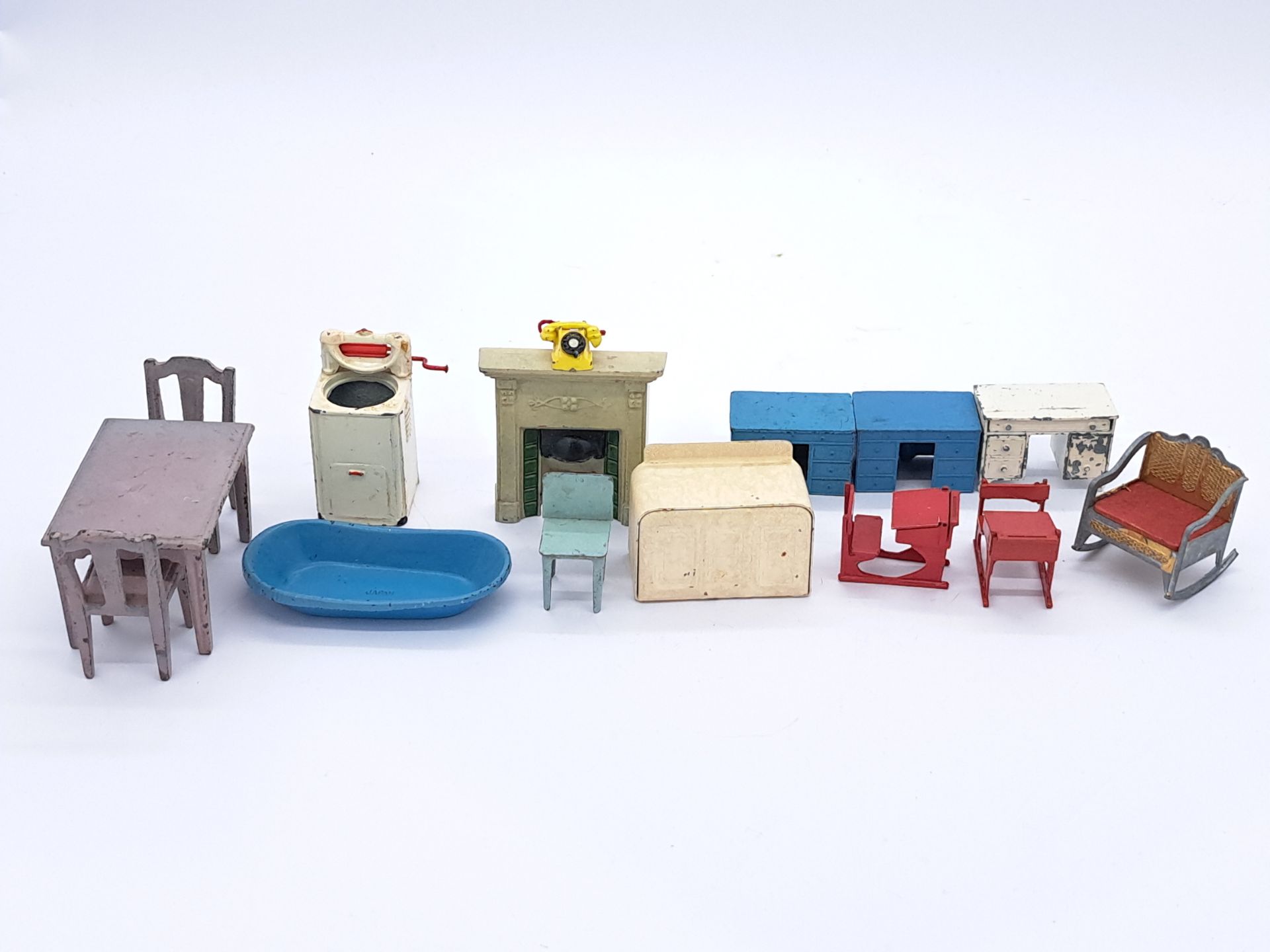 Quantity of painted metal dollhouse furniture