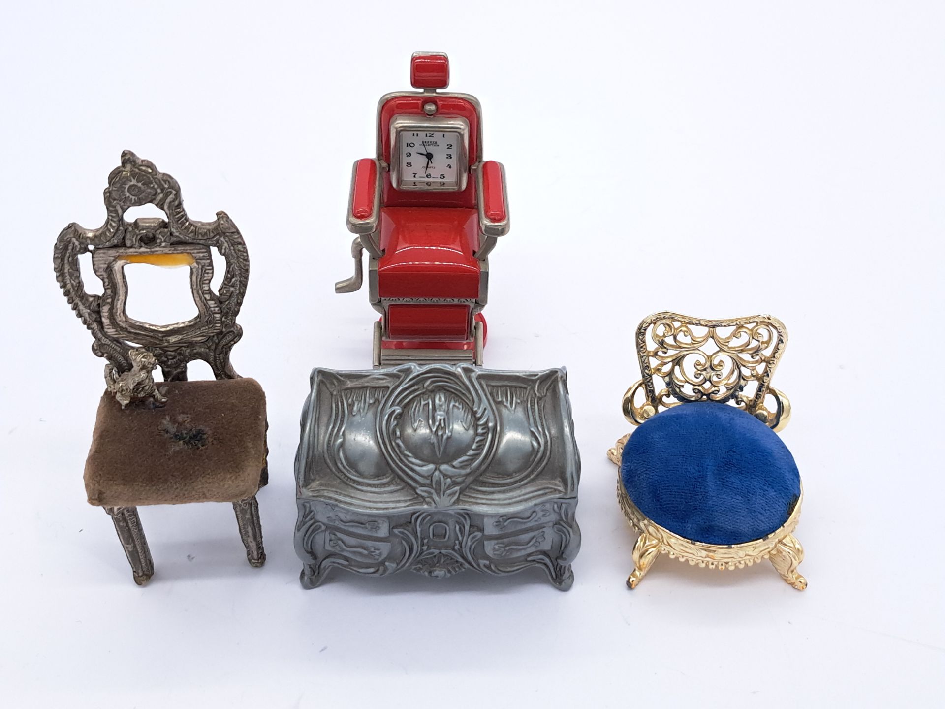 Miniature cast metal and other doll's house furniture / novelties - Image 4 of 4