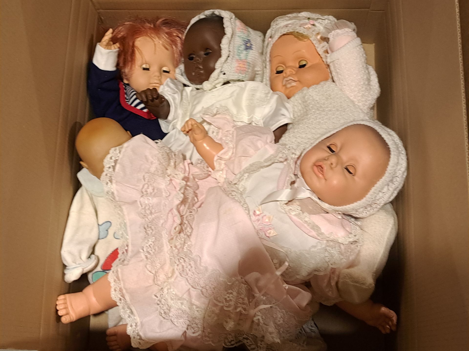 Collection of vintage baby vinyl dolls  - Bild 2 aus 6