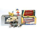 Classic Collection (1/43rd) Mercedes Truck Mint in Excellent Box and rigid case, Corgi "Paddingto...