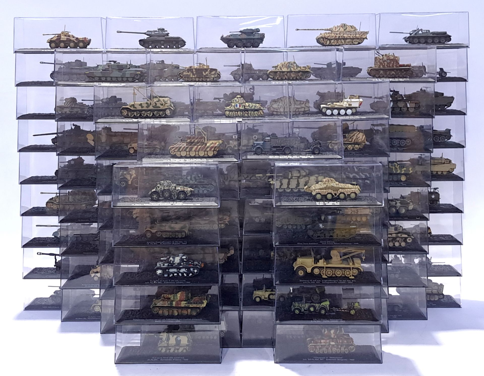 DeAgostini, The Combat Tanks Collection, a boxed Tank related group to include 1-120 Tanks and Ma...
