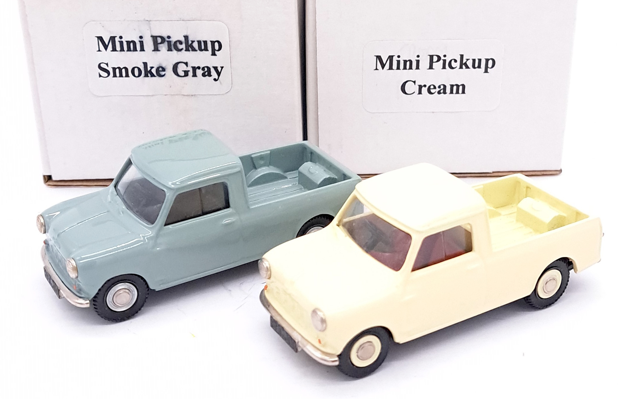 BMC, British Motoring Classics, a boxed pair of white metal Mini Pick-Up models