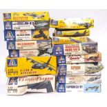 Italeri a mixed boxed group of 1/72 scale Planes/Cars to include No.020 B-2 Stealth Bomber, No.70...