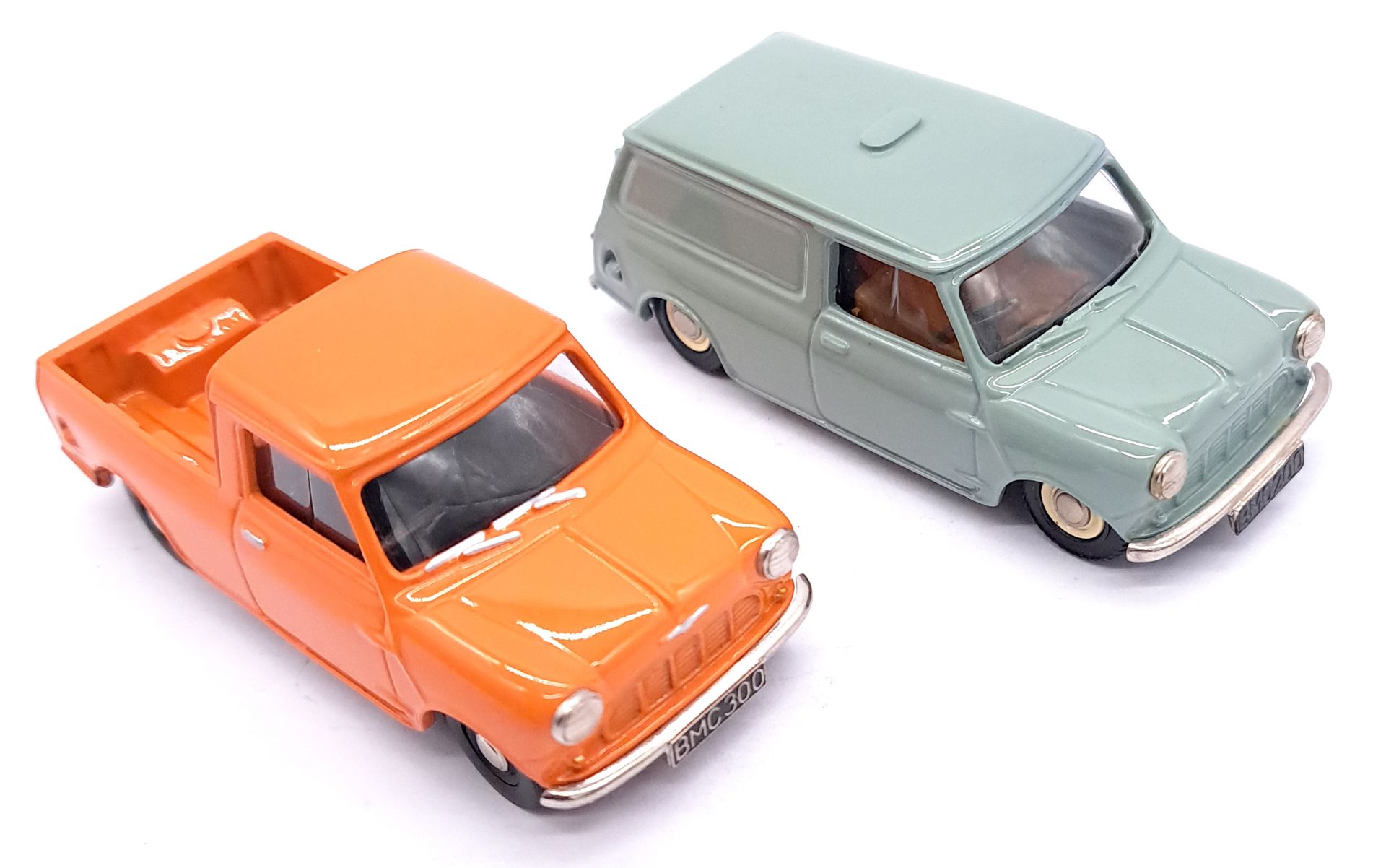 SMTS "Voiturette", a boxed pair of white metal Mini Van models  - Image 4 of 6