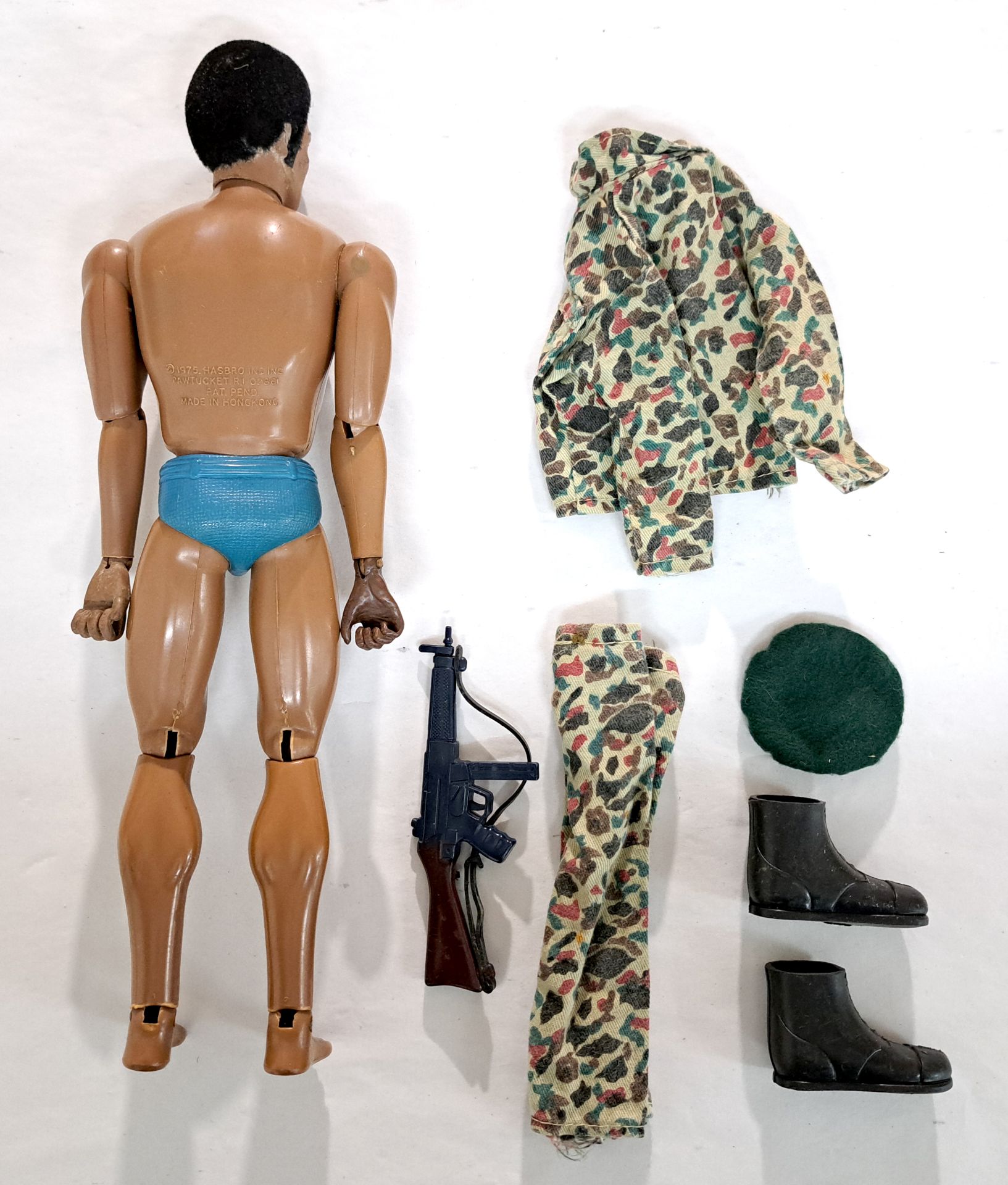 Palitoy Action Man Vintage Tom Stone with camouflage jacket and trousers, green beret, boots and ... - Image 2 of 2