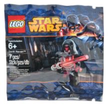 Lego Star Wars Minifigure 5002123 Dart Revan, Rare Figure within Excellent Plus sealed Polybag.