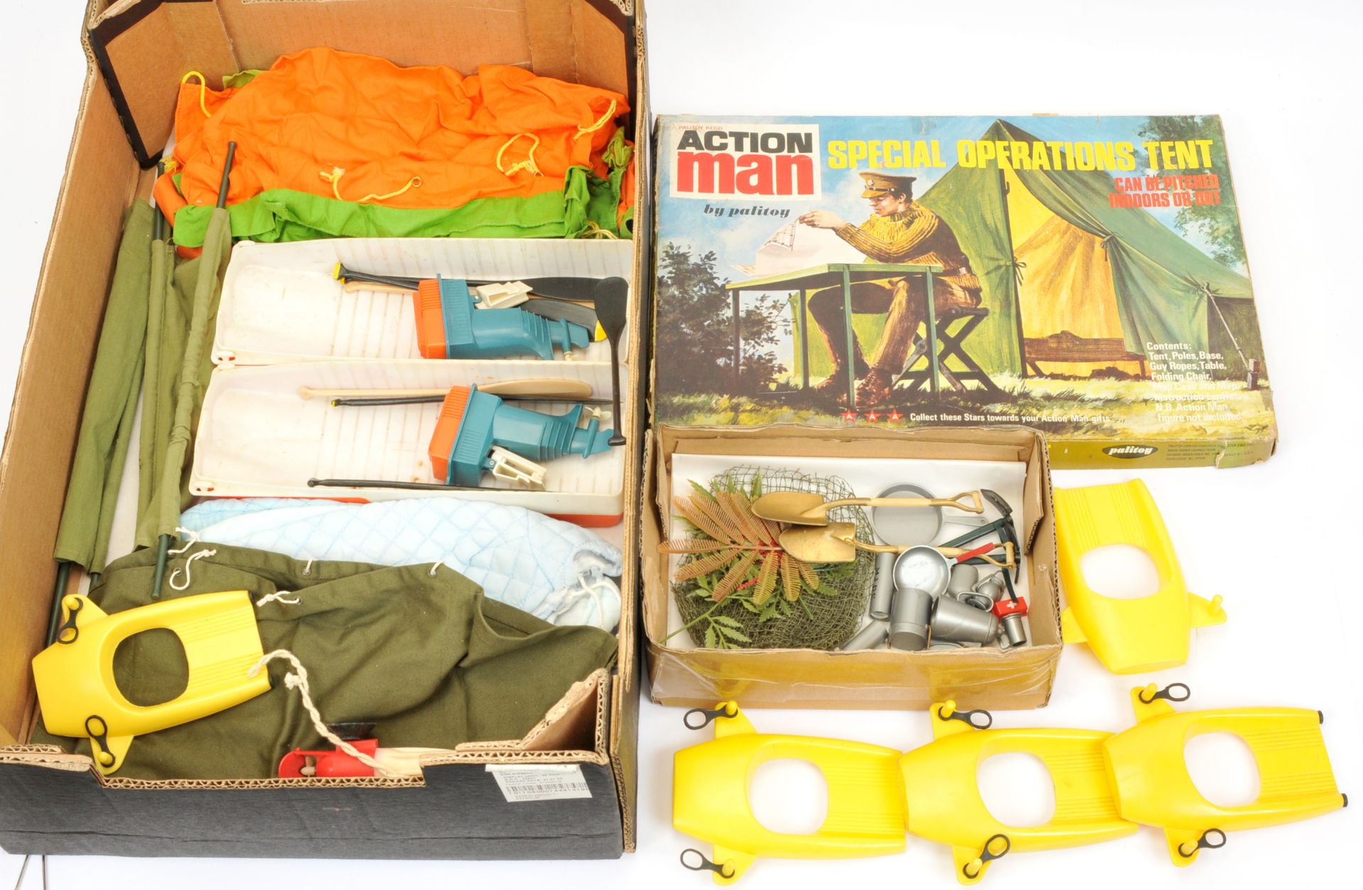 Palitoy Action Man vintage, a group of loose "Survival/Exploration" accessories including Special...