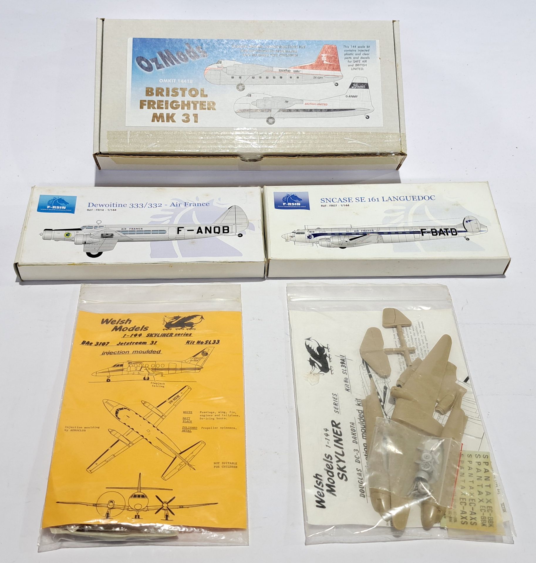 F-Rsin, Airfix & similar, a boxed unmade 1:144 Civilian Aircraft plastic kits - Image 4 of 4