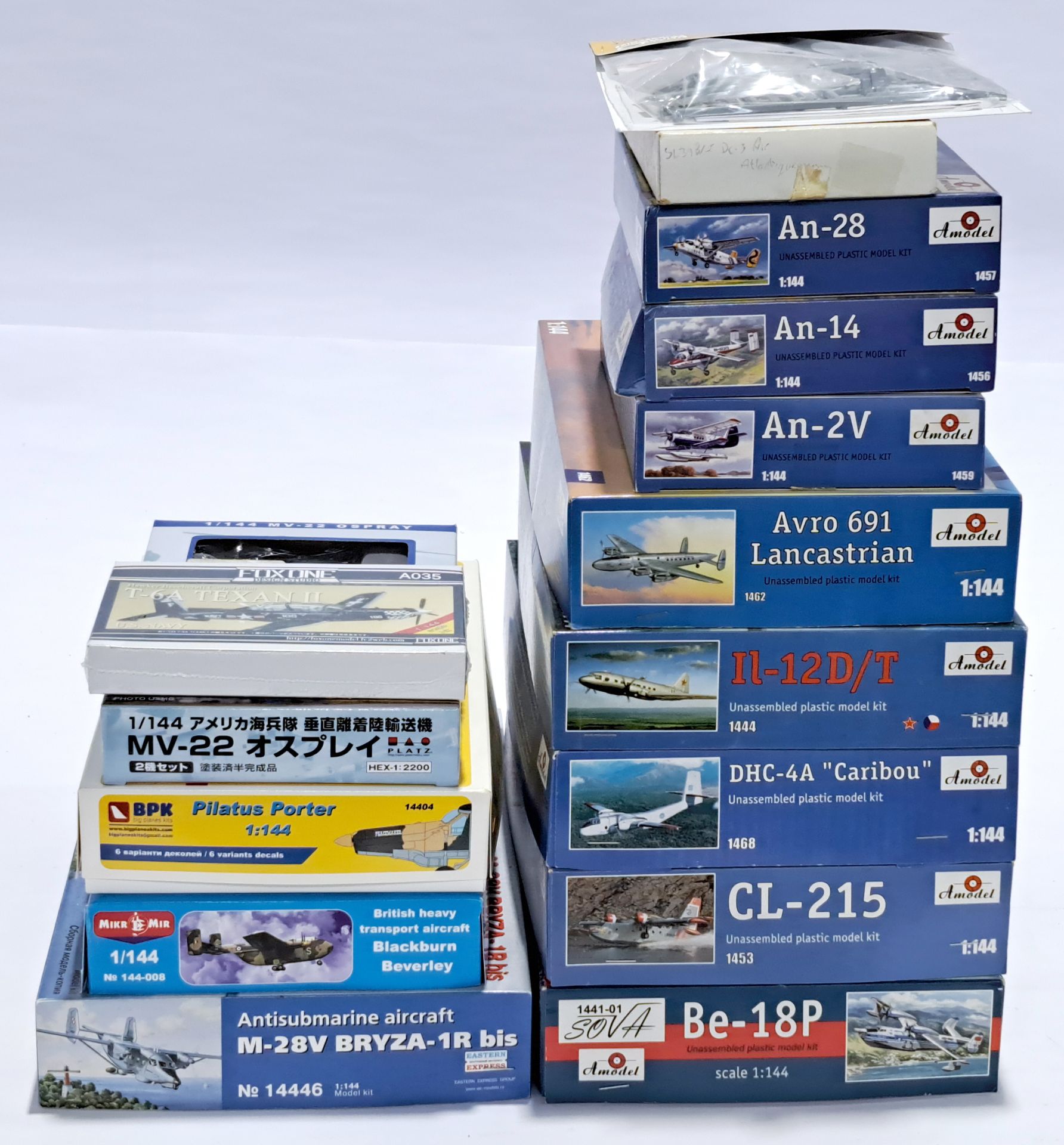 Amodel, Eastern Express, Mark 1 models & others, a boxed unmade1:144 Post War Propeller Aircraft ...