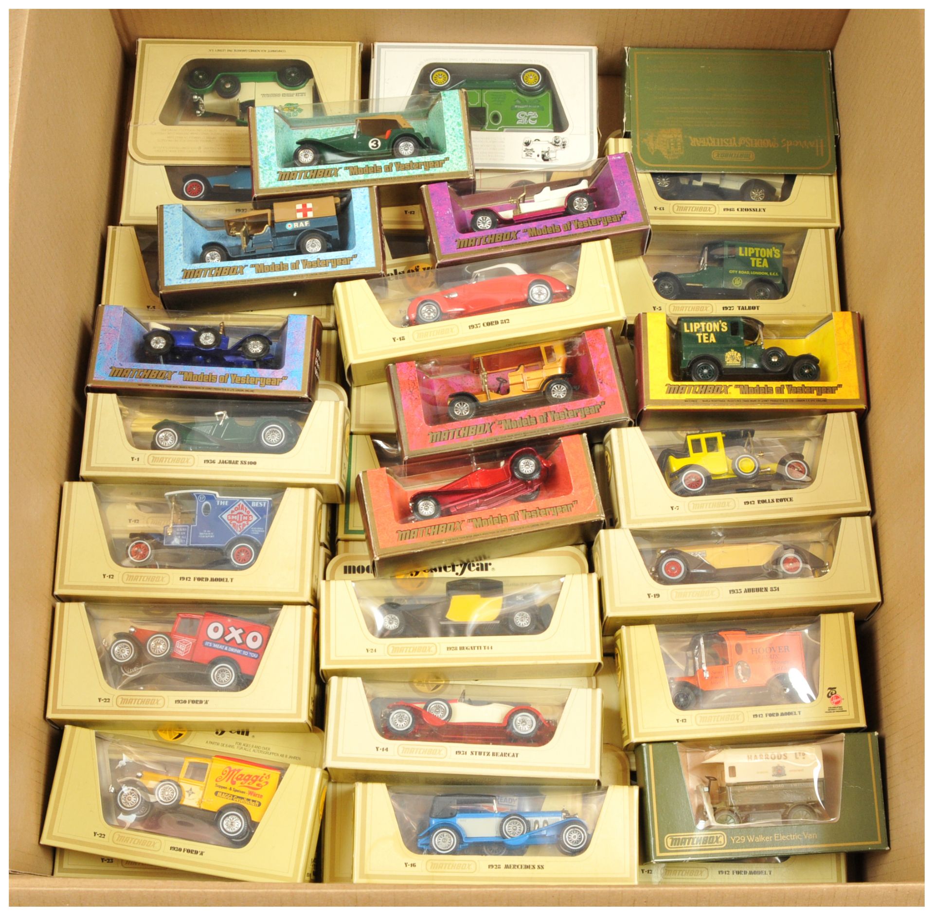 Matchbox Models of Yesteryear group of cars including Y8 1945 MG-TC - dark green body and chassis...