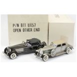 Franklin Mint a boxed pair of model cars comprising of (1) B11PW73 1933 Duesenberg SJ Twenty Gran...