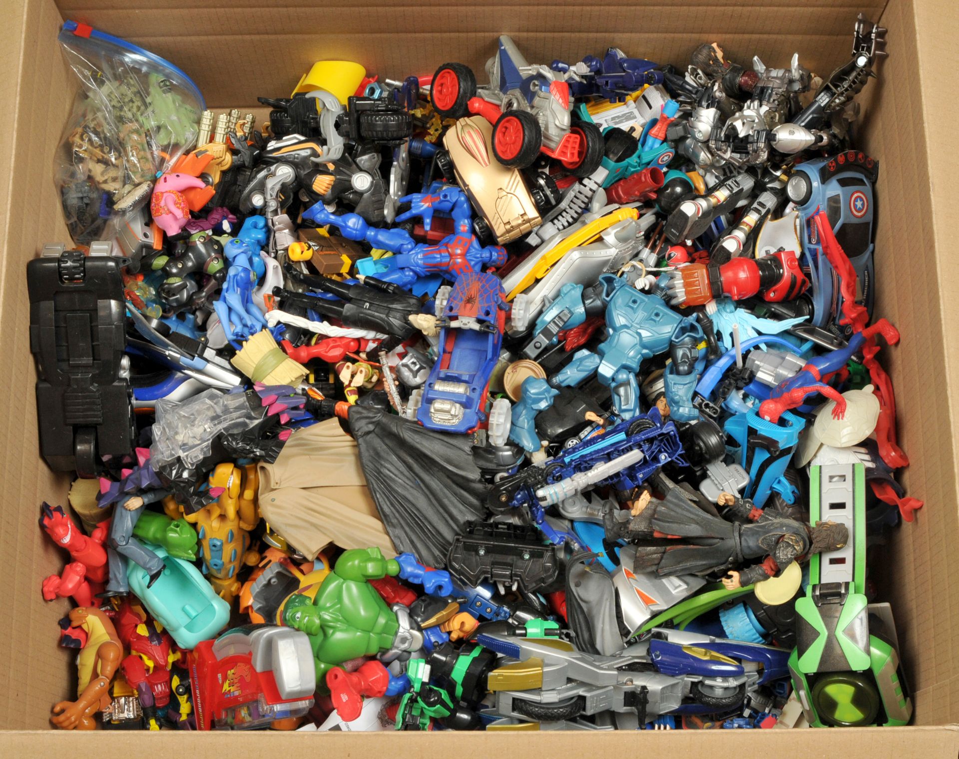 Quantity of Mixed Loose Action Figures & Vehicles 