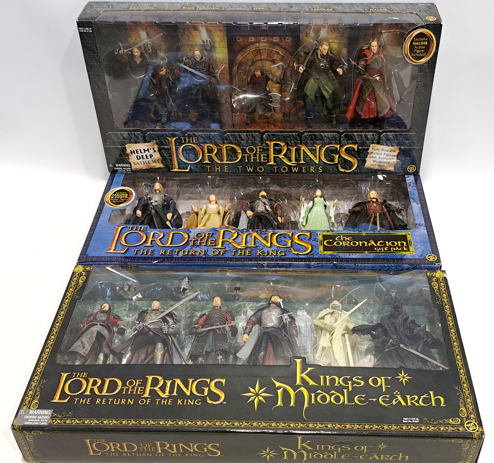 ToyBiz The Lord of the Rings The Coronation Gift Set, Kings of the Middle-Earth Gift Set and Helm...