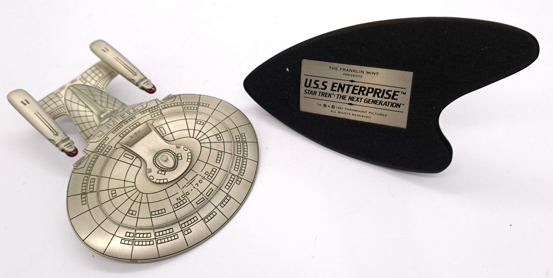 The Franklin Mint Star Trek The Next Generation U.S.S. Enterprise - Image 2 of 2