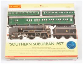 Hornby (China) R2815 "Southern Suburban 1957 Train Pack"
