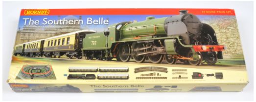 Hornby (China) R1118 "The Southern Belle" Train Set